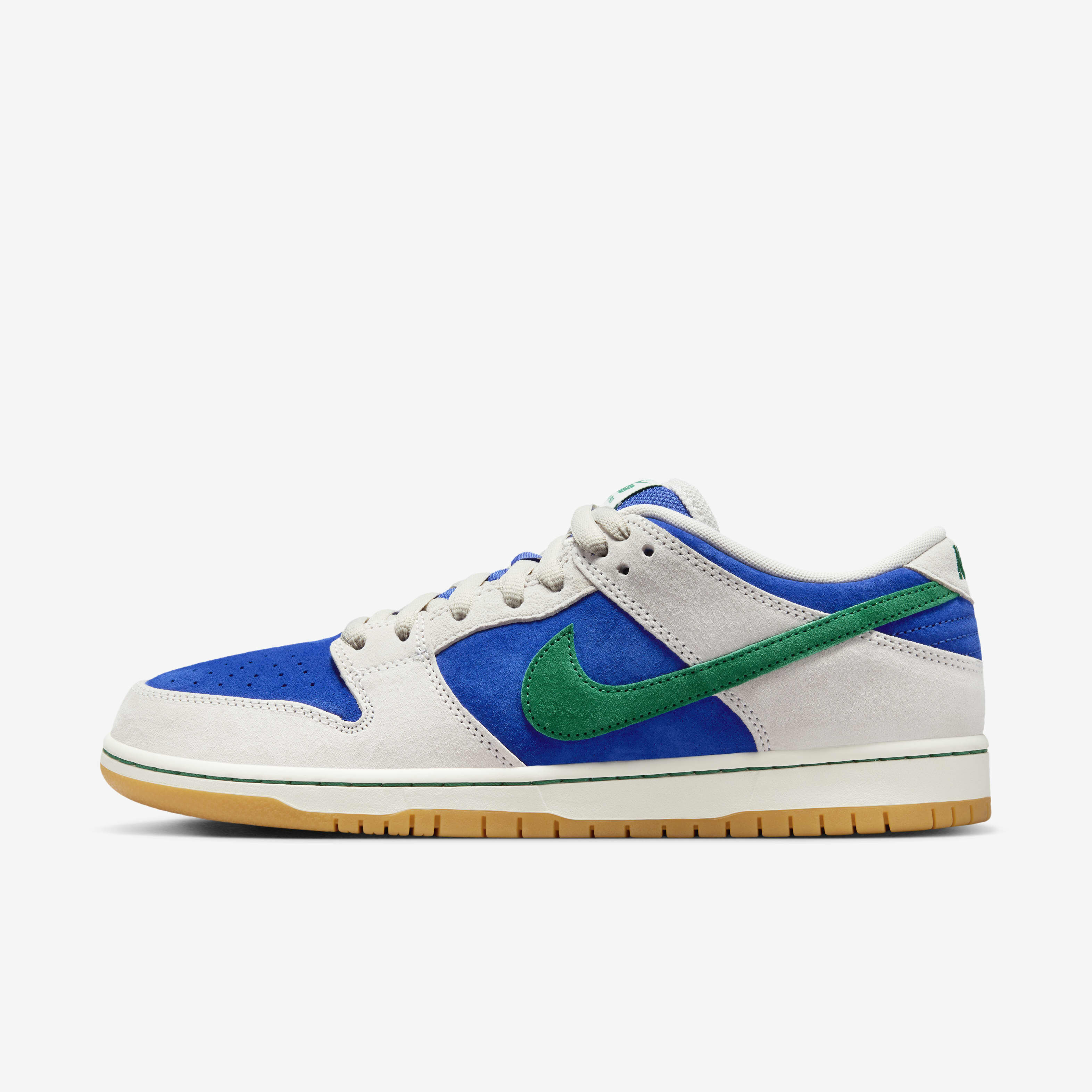 Nike men's sb zoom dunk low pro skate shoe 2025