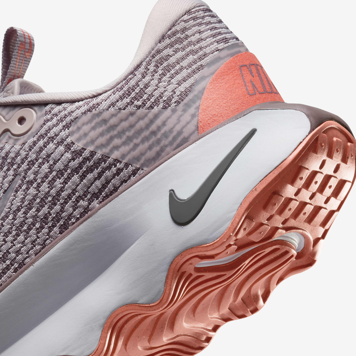 Nike Motiva image number 7 Nike Motiva image number 7