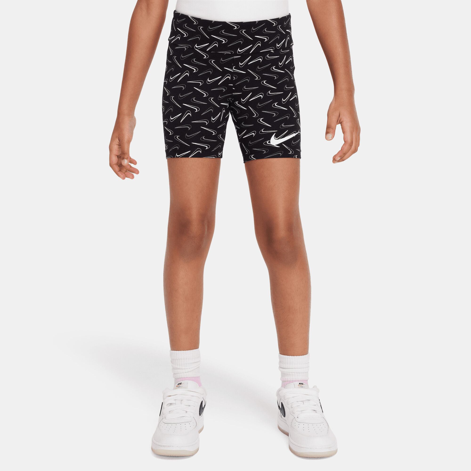 نايكي سووش image number 0