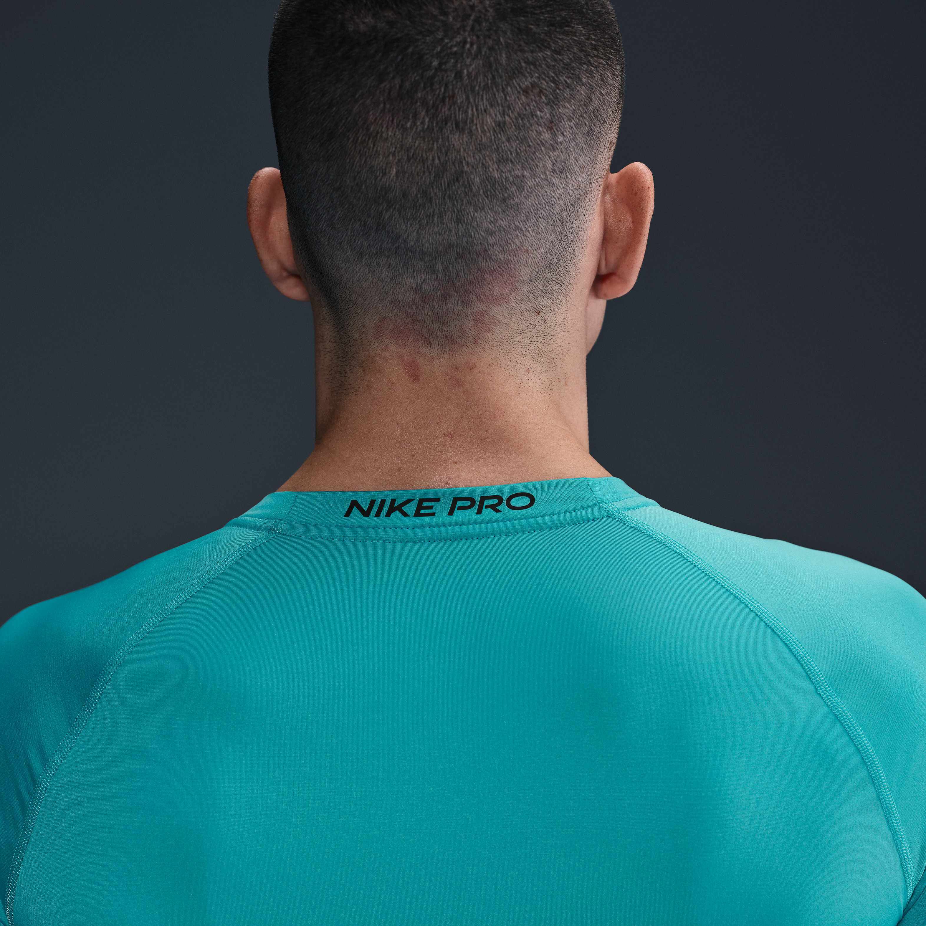 Nike Pro image number 1