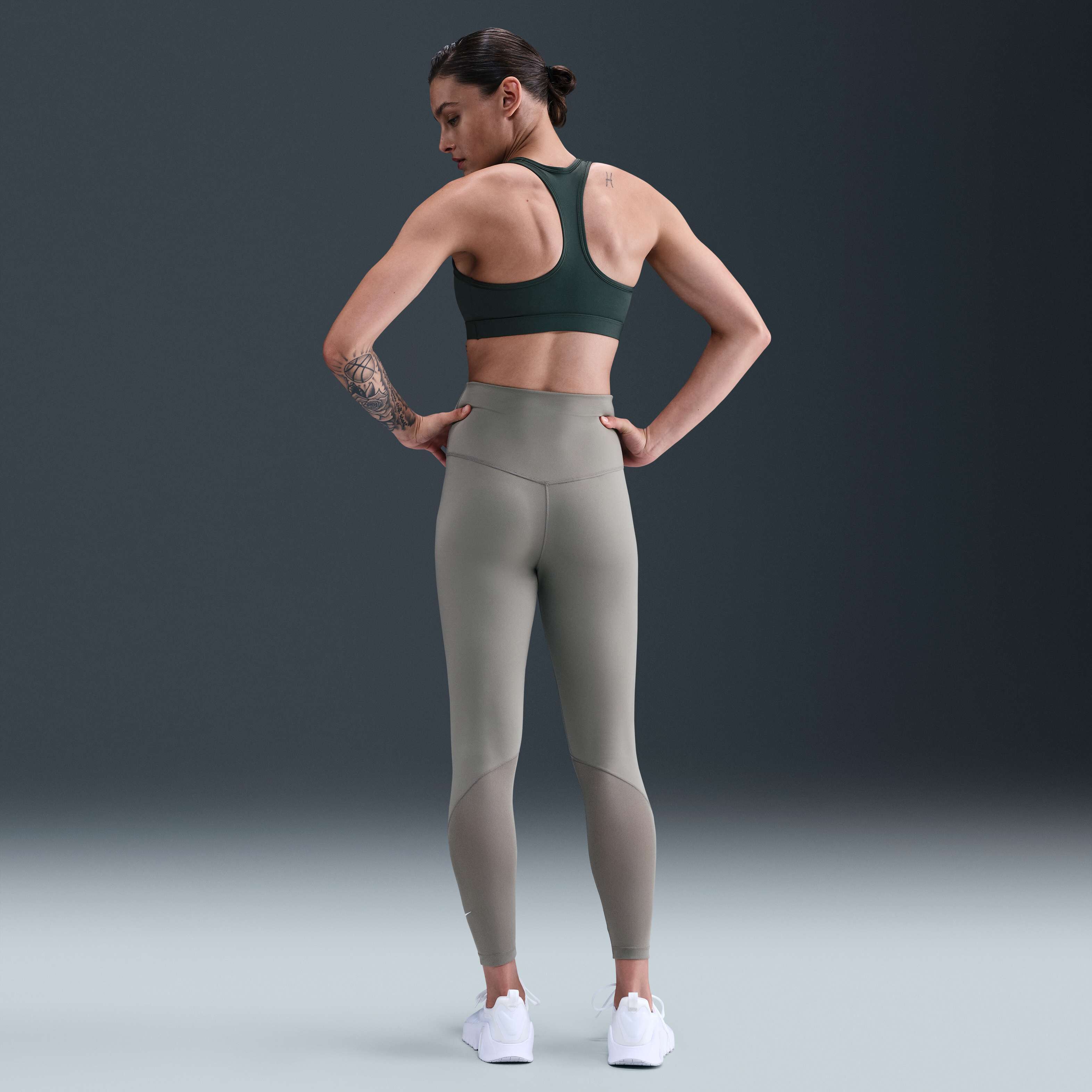 نايكي سووش بدعم متوسط image number 4