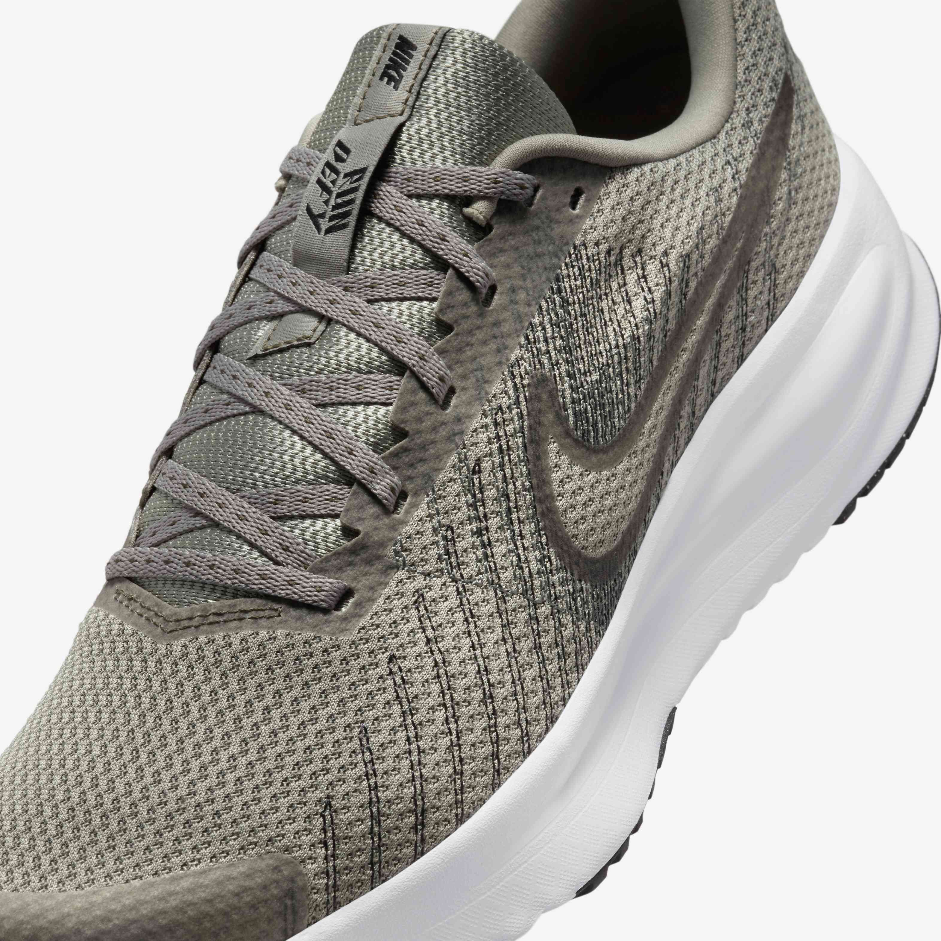 Nike Run Defy image number 6