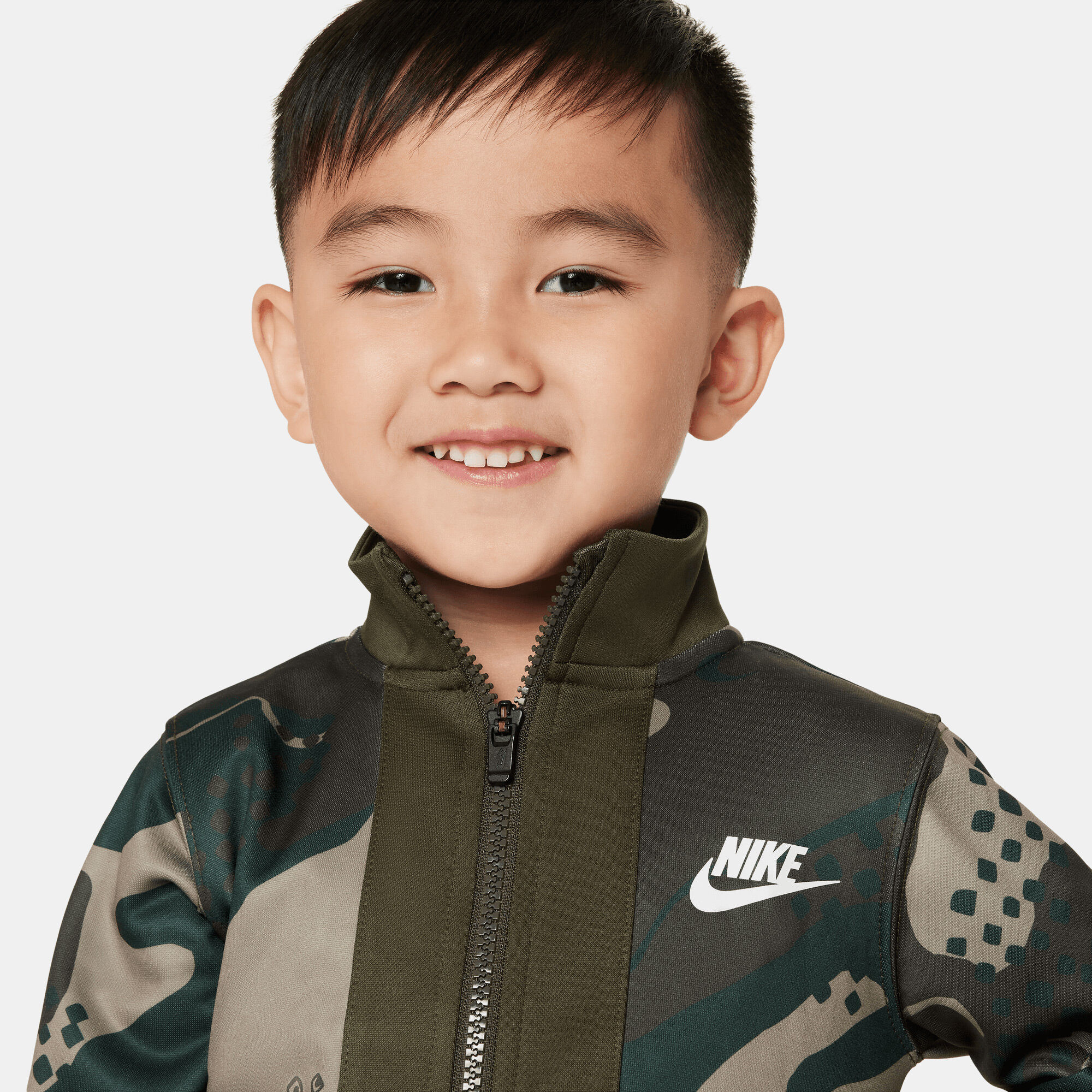 Nike Sportswear Club Camo Set image number 2