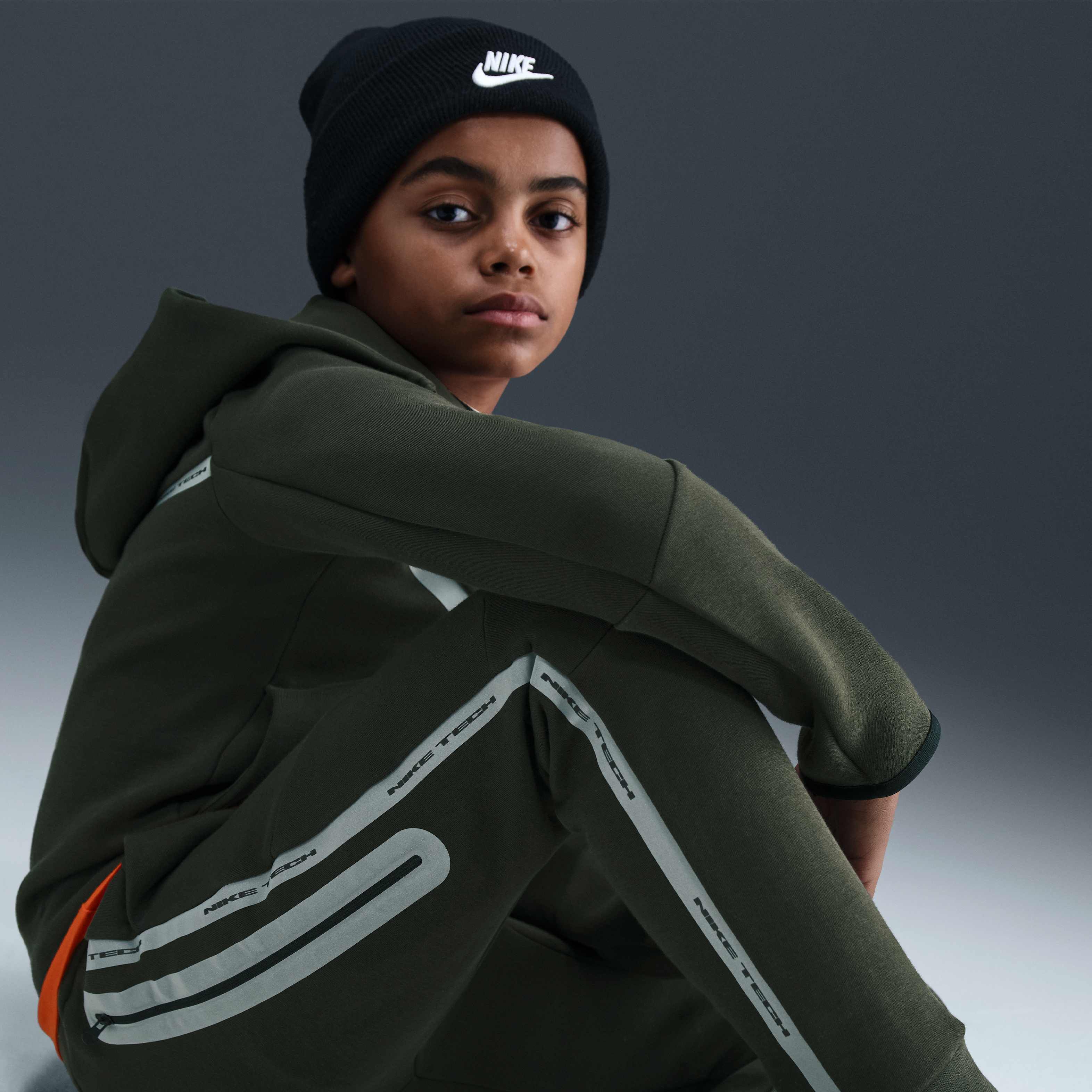 Nike Sportswear Tech Fleece image number 3