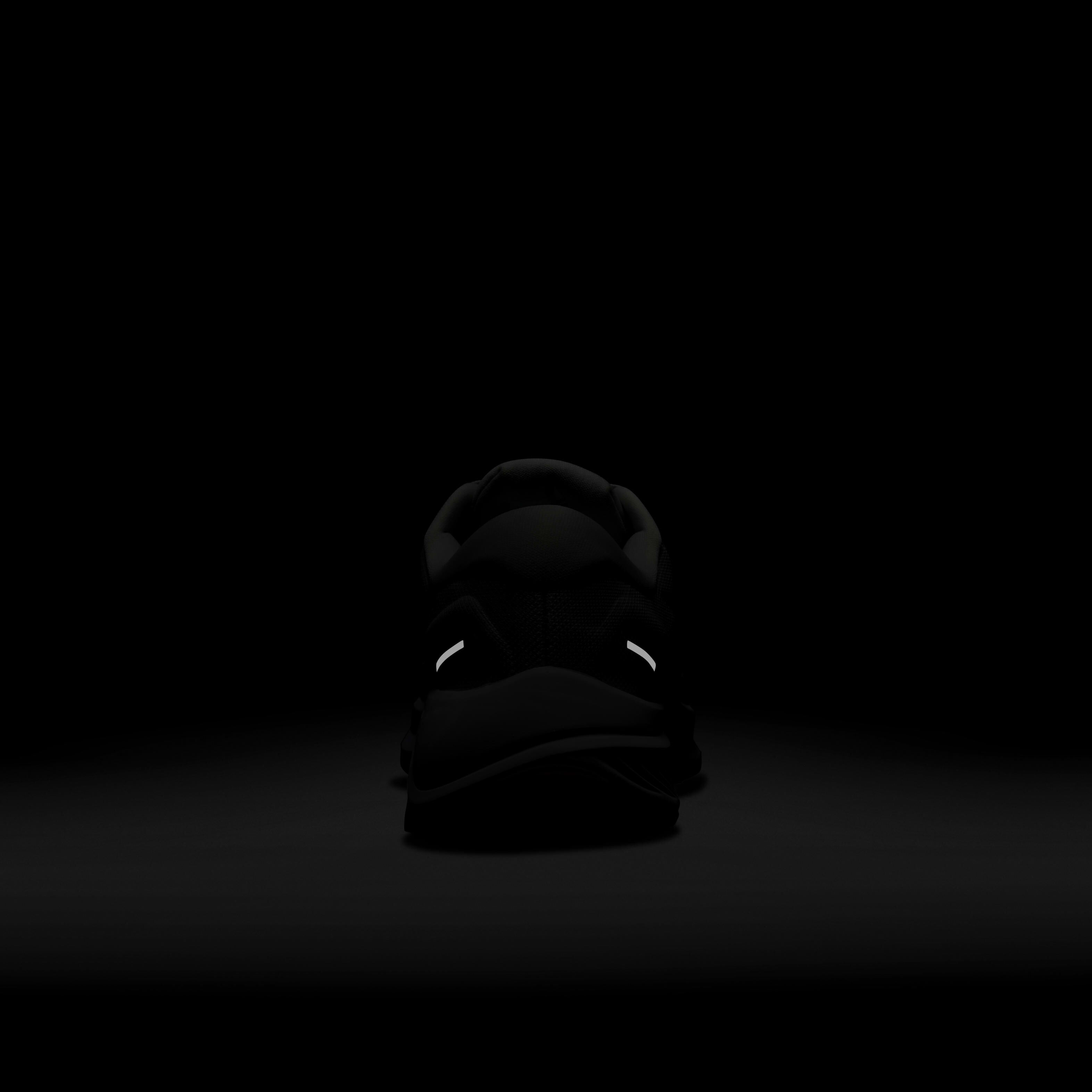 Nike Structure 24 image number 8