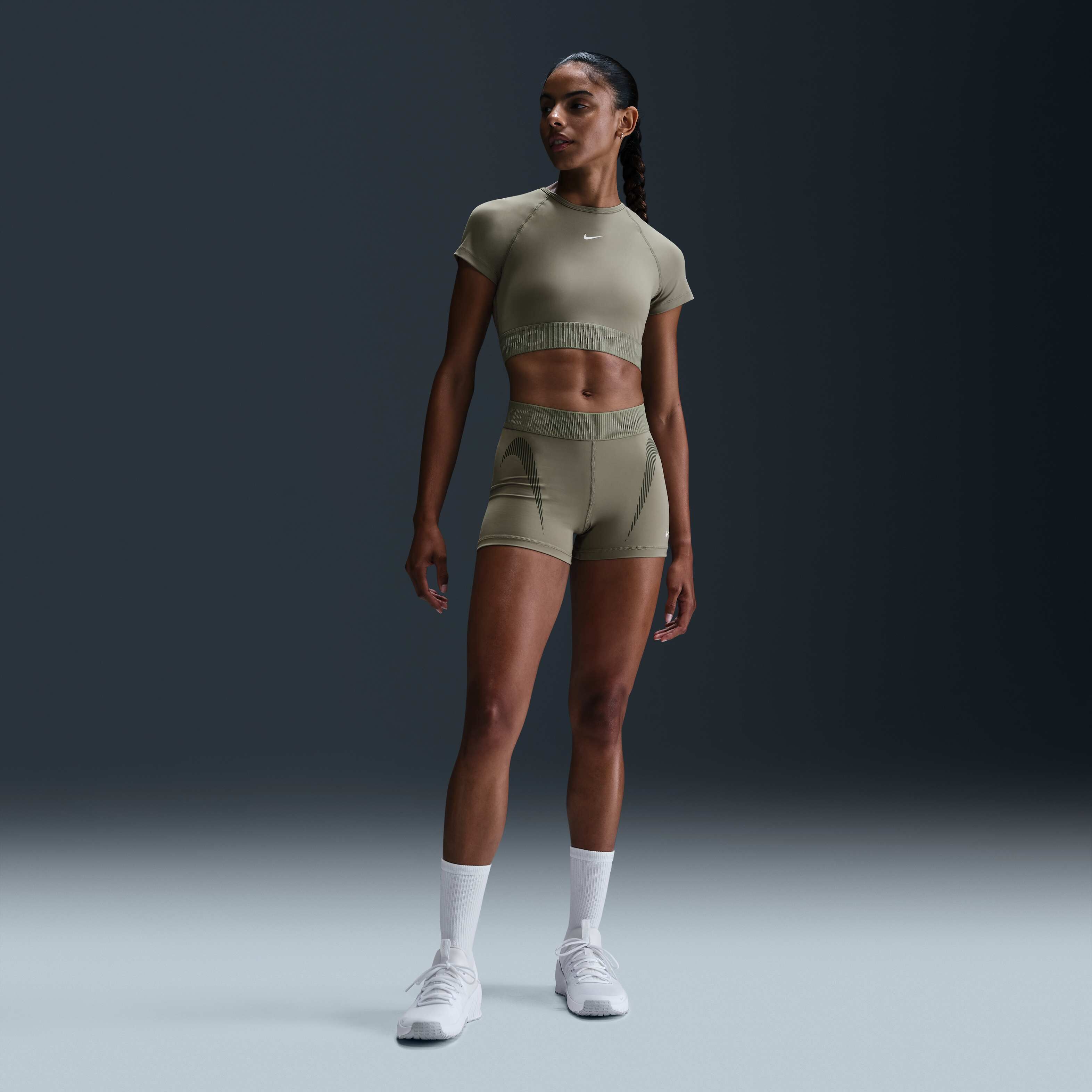 نايكي برو image number 0