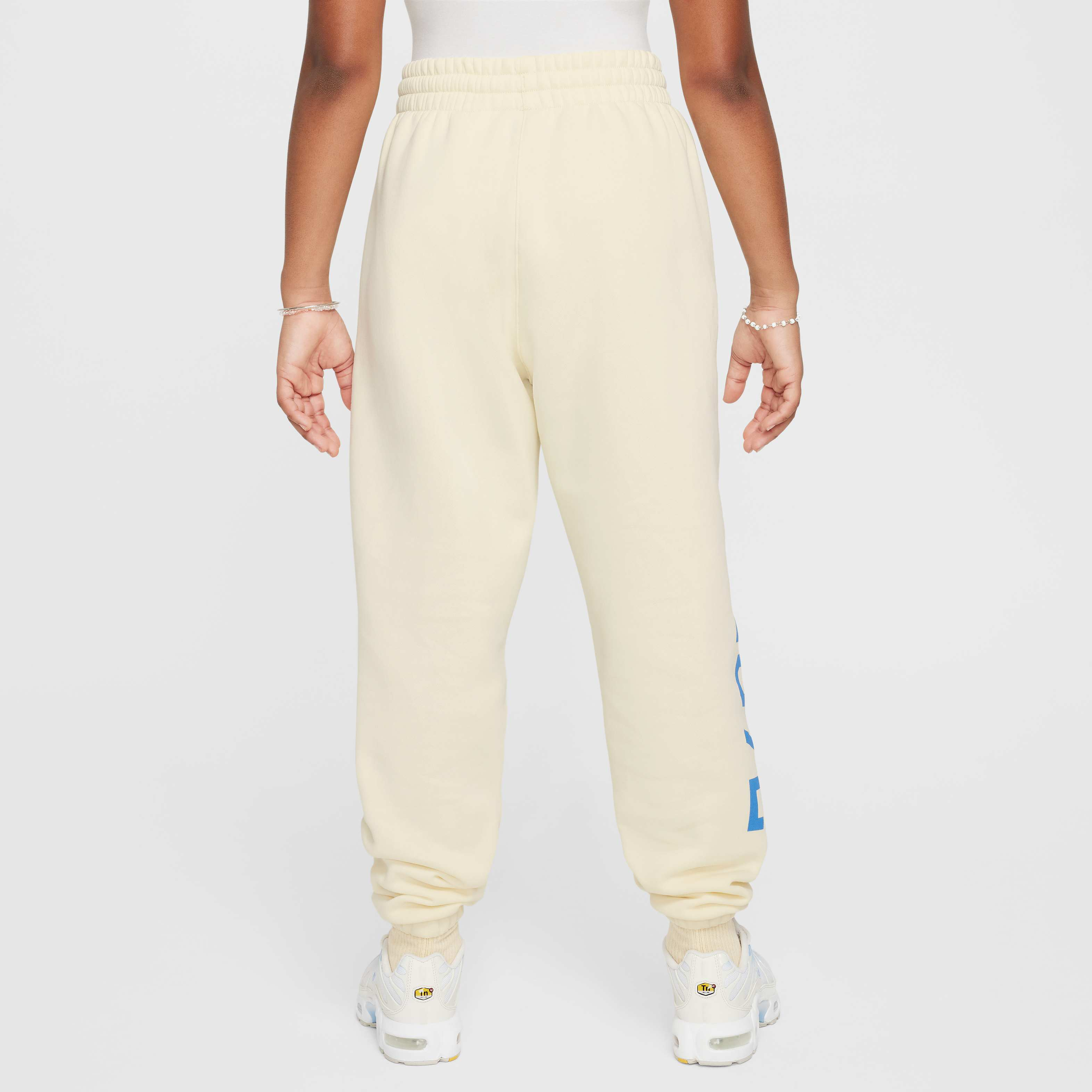 نايكي سبورتسوير كلوب فليس image number 1