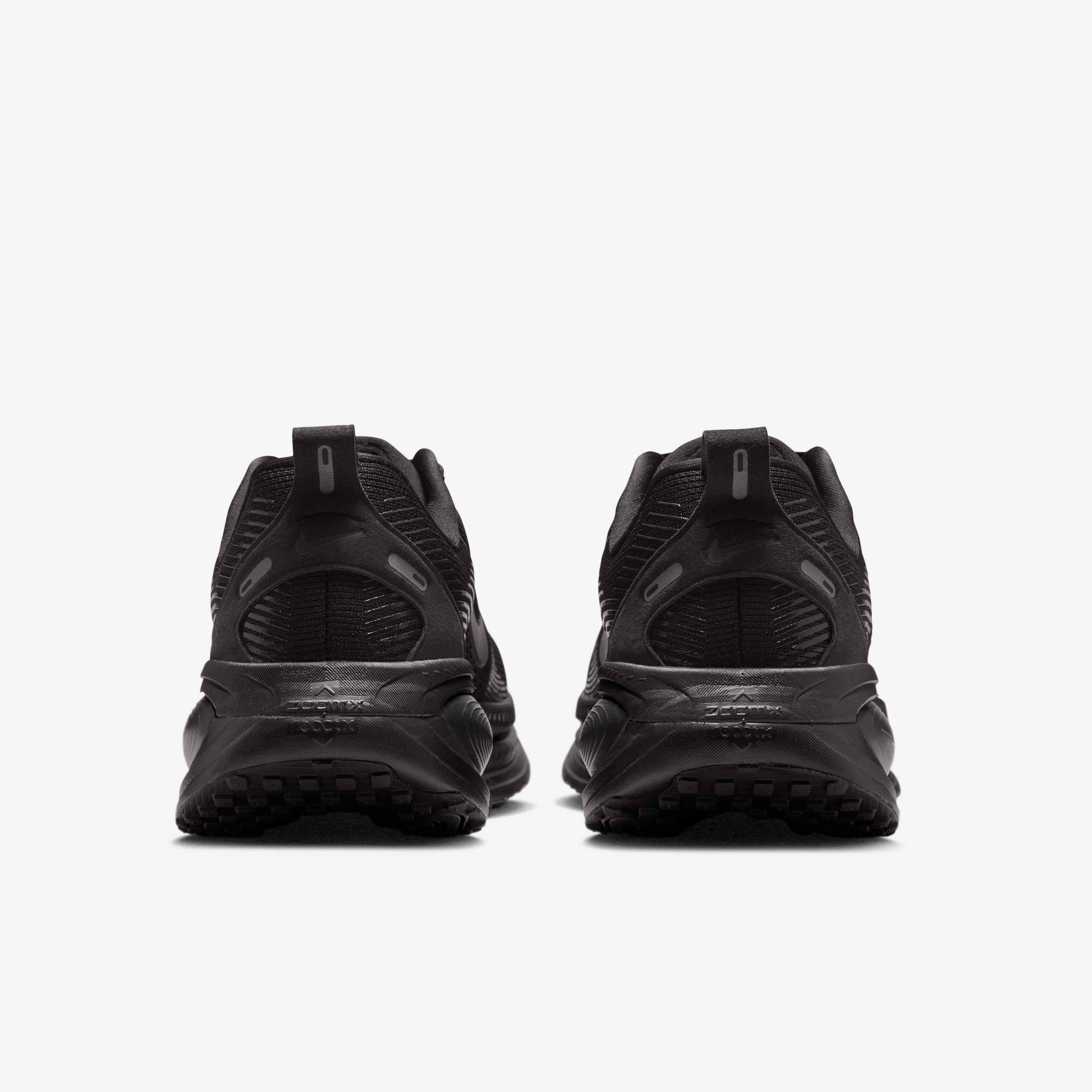 Nike Vomero 18 image number 5