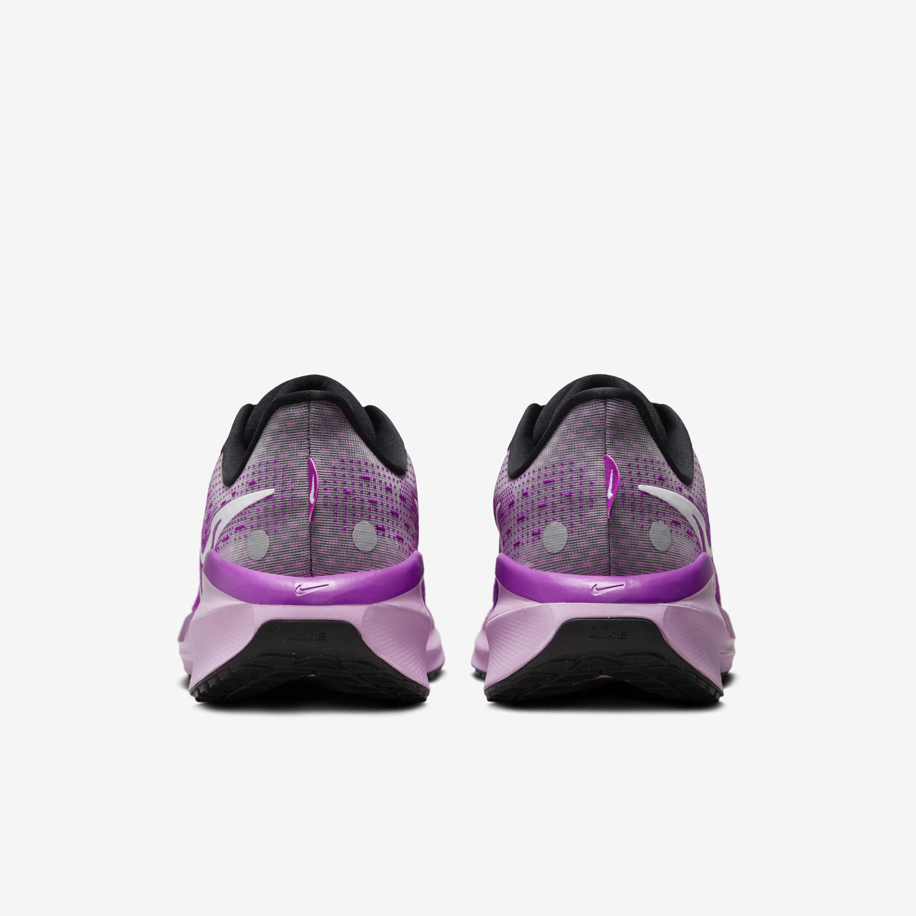 Buy Nike Vomero 17 Men s Road Running Shoes Nike Qatar Official