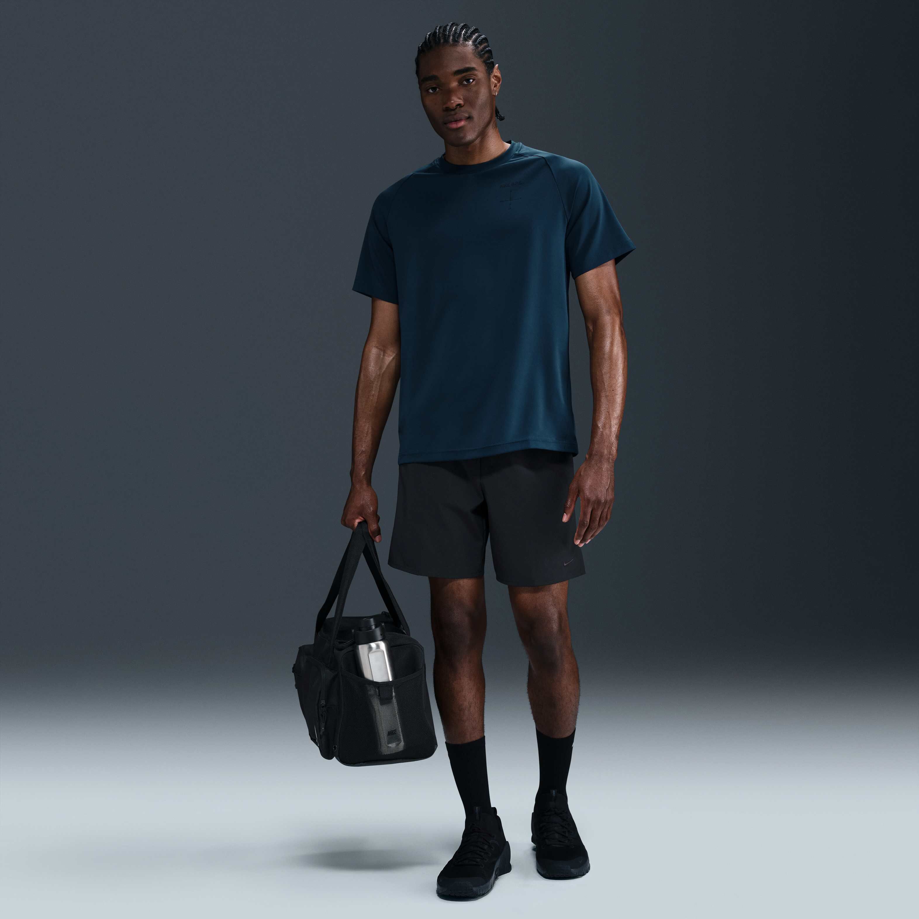 Nike APS image number 3