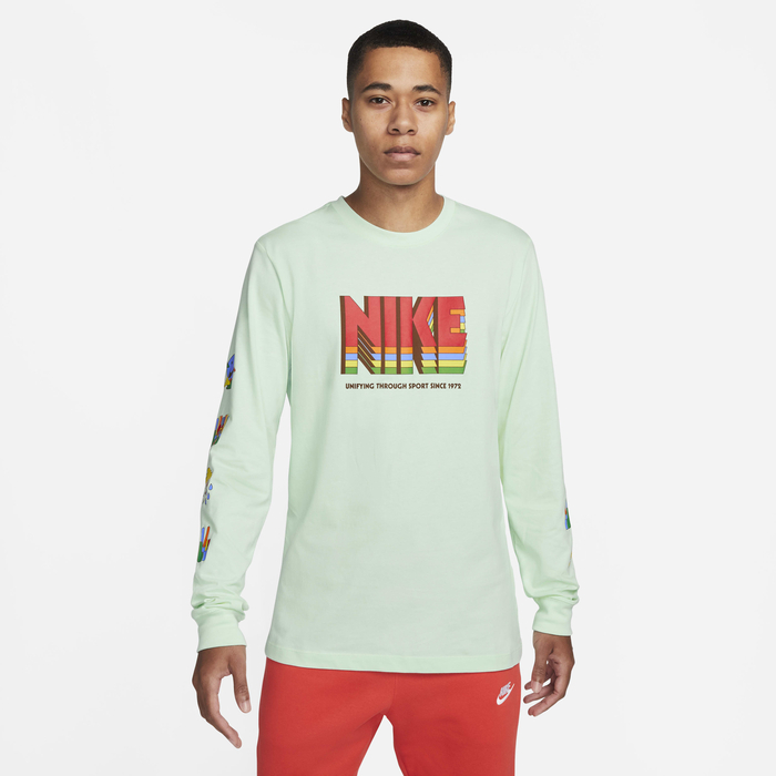 نايكي سبورتسوير image number 0 نايكي سبورتسوير image number 0