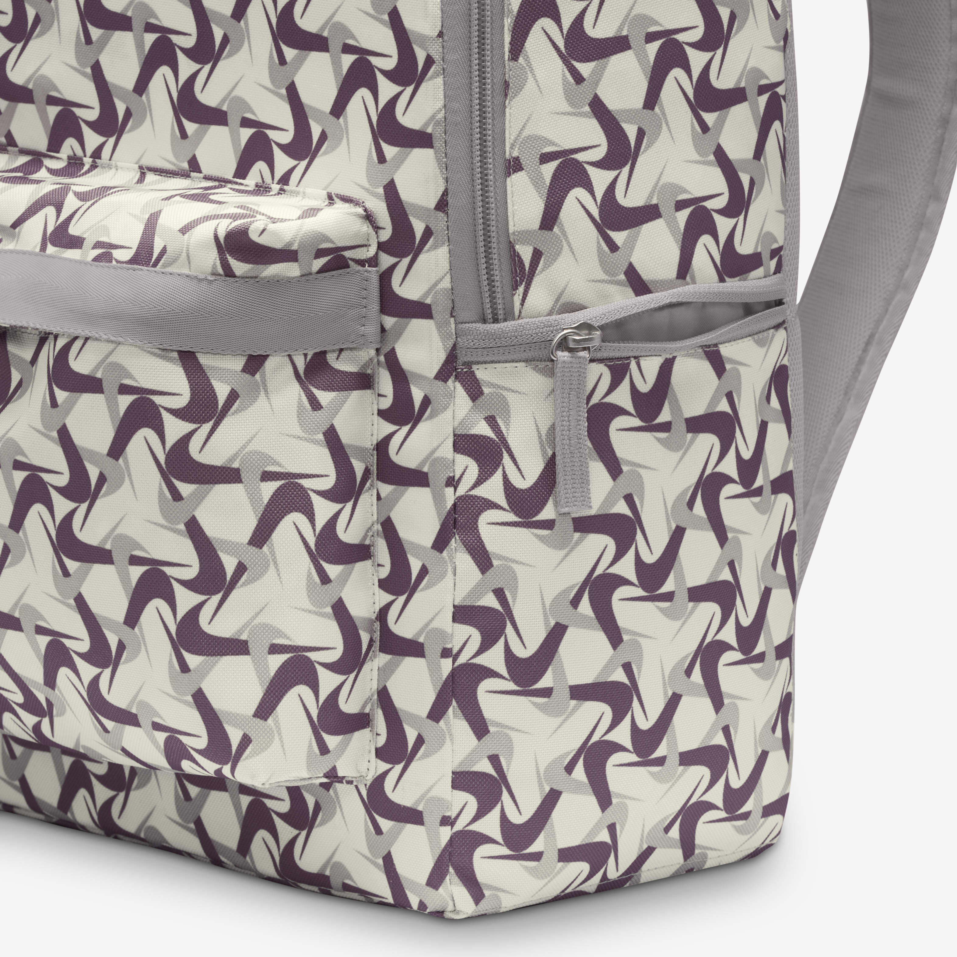 Nike Heritage image number 6