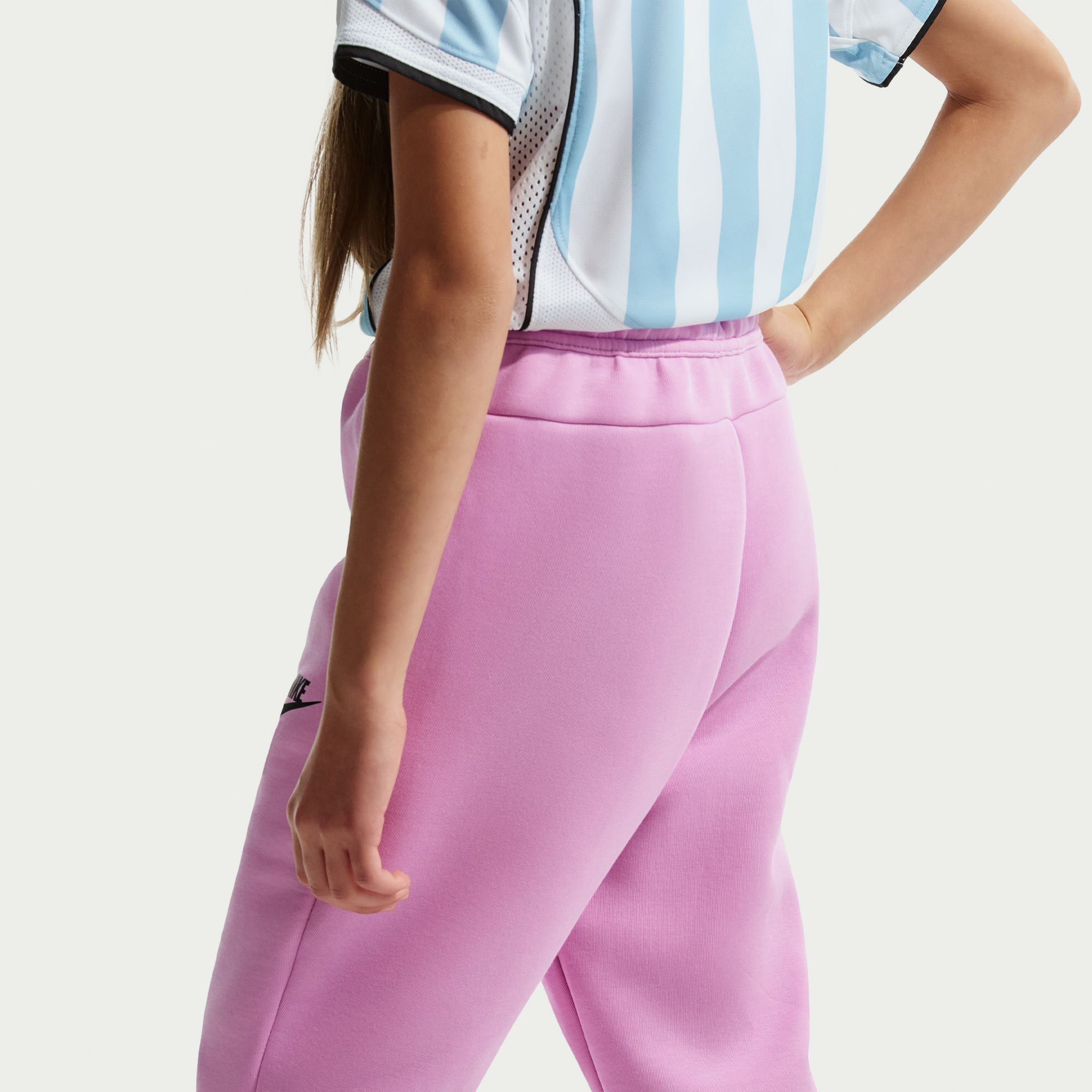 نايكي سبورتسوير تك فليس image number 3