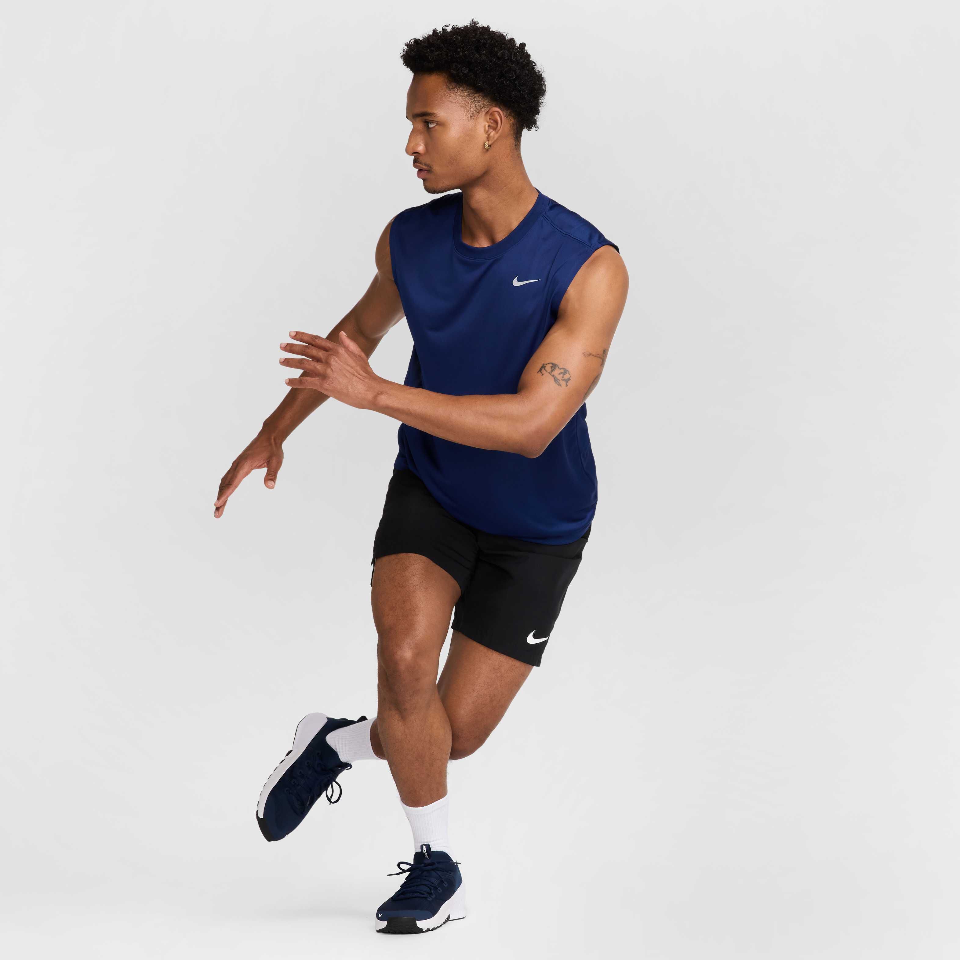 Nike Dri-FIT Legend image number 3