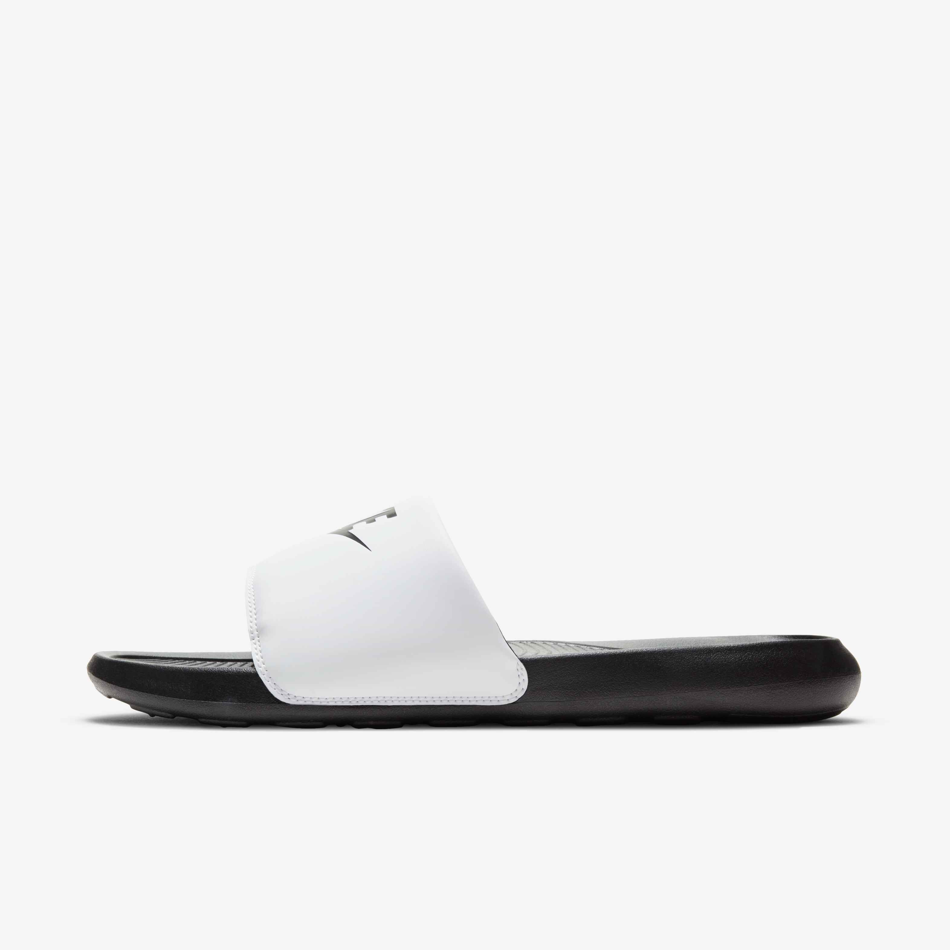 Nike Victori One image number 1