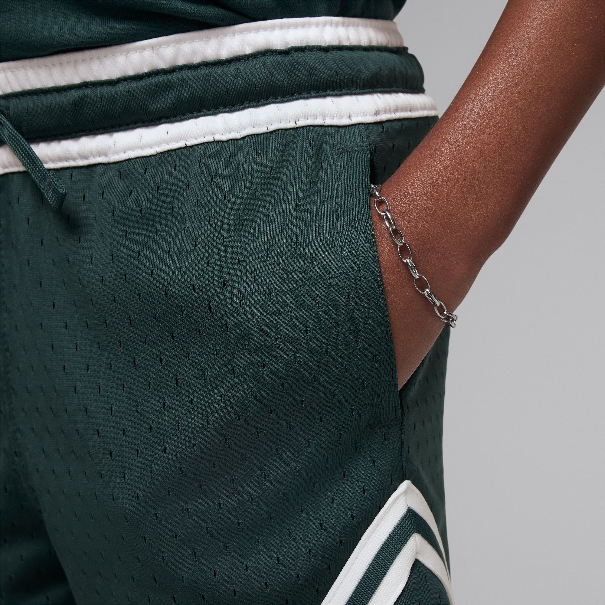 جوردن دراي-فت سبورت image number 3