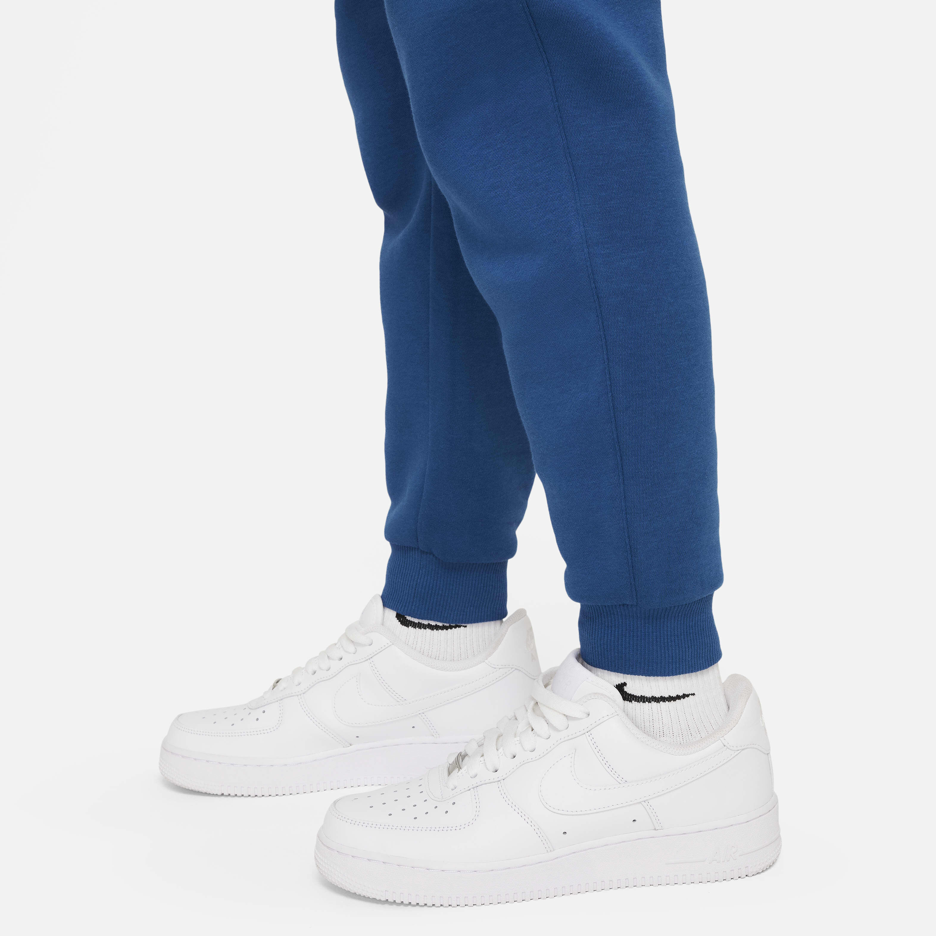 نايكي سبورتسوير امبليفاي image number 4