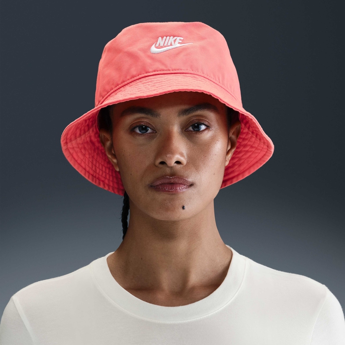 Nike Apex image number 2 Nike Apex image number 2