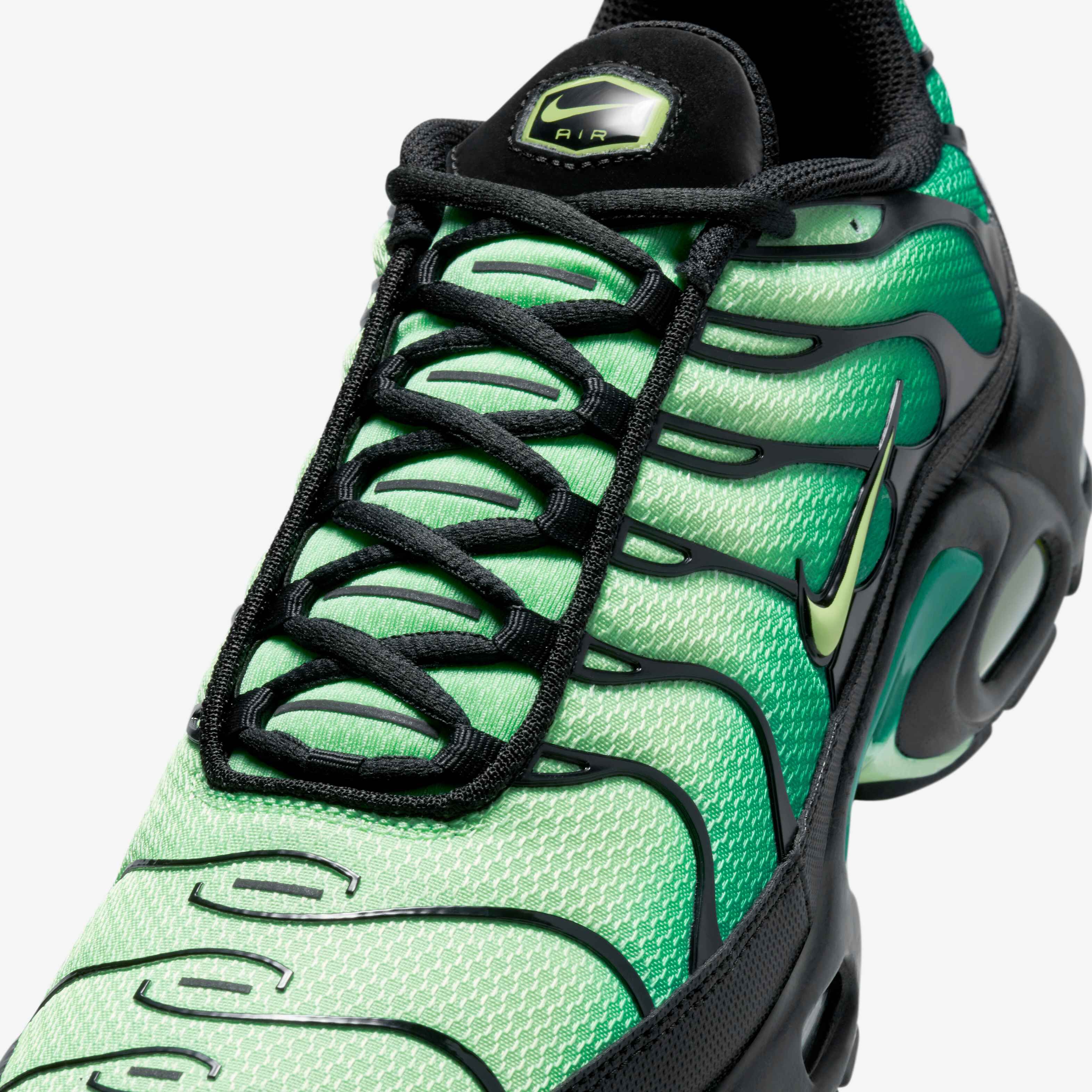 Nike Air Max Plus image number 6