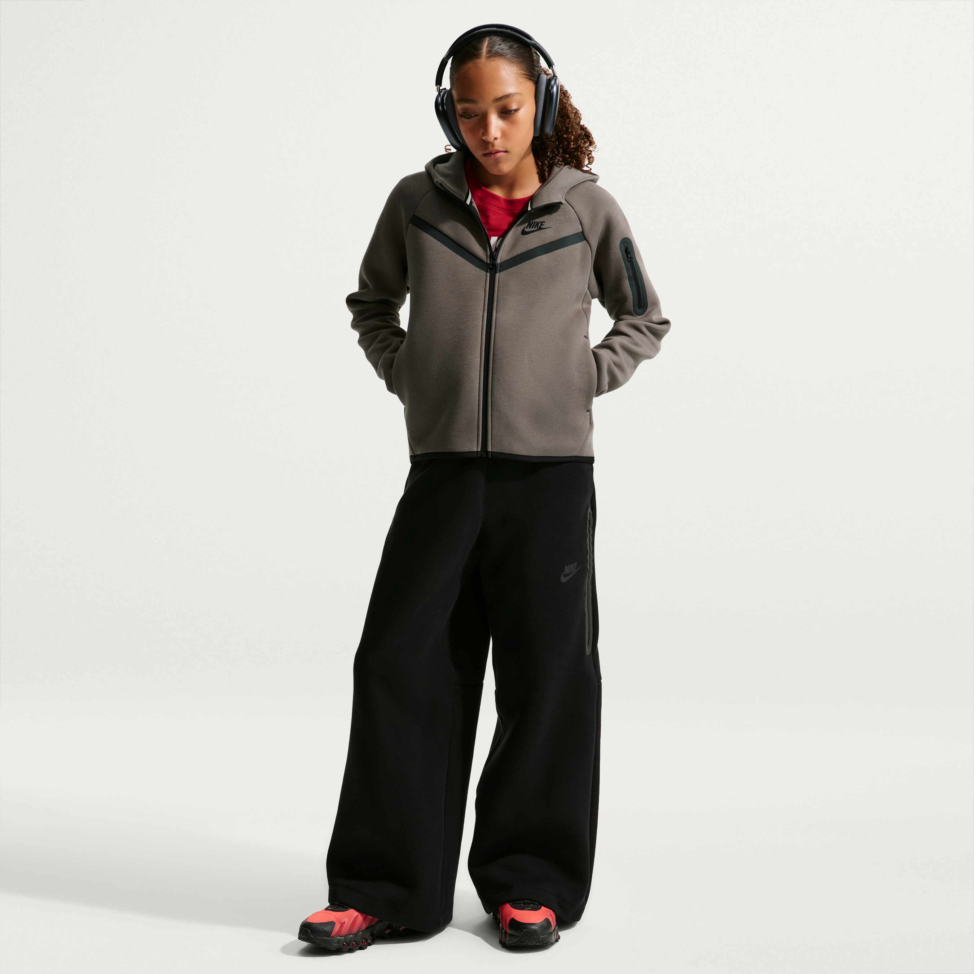 Nike Sportswear Tech Fleece image number 3