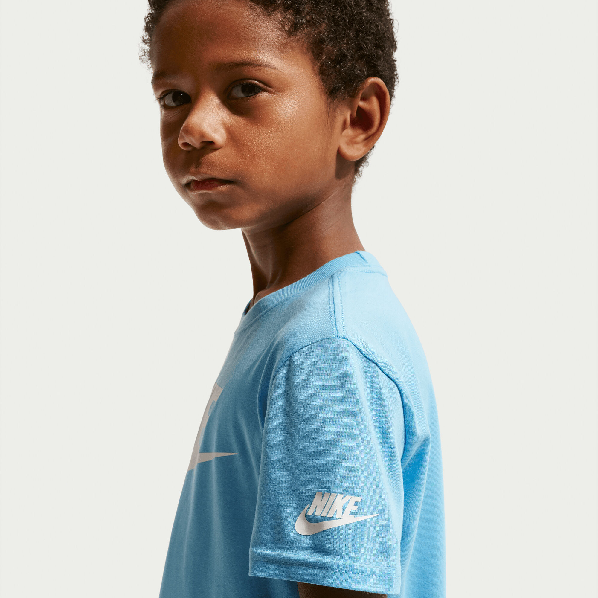 Nike image number 3