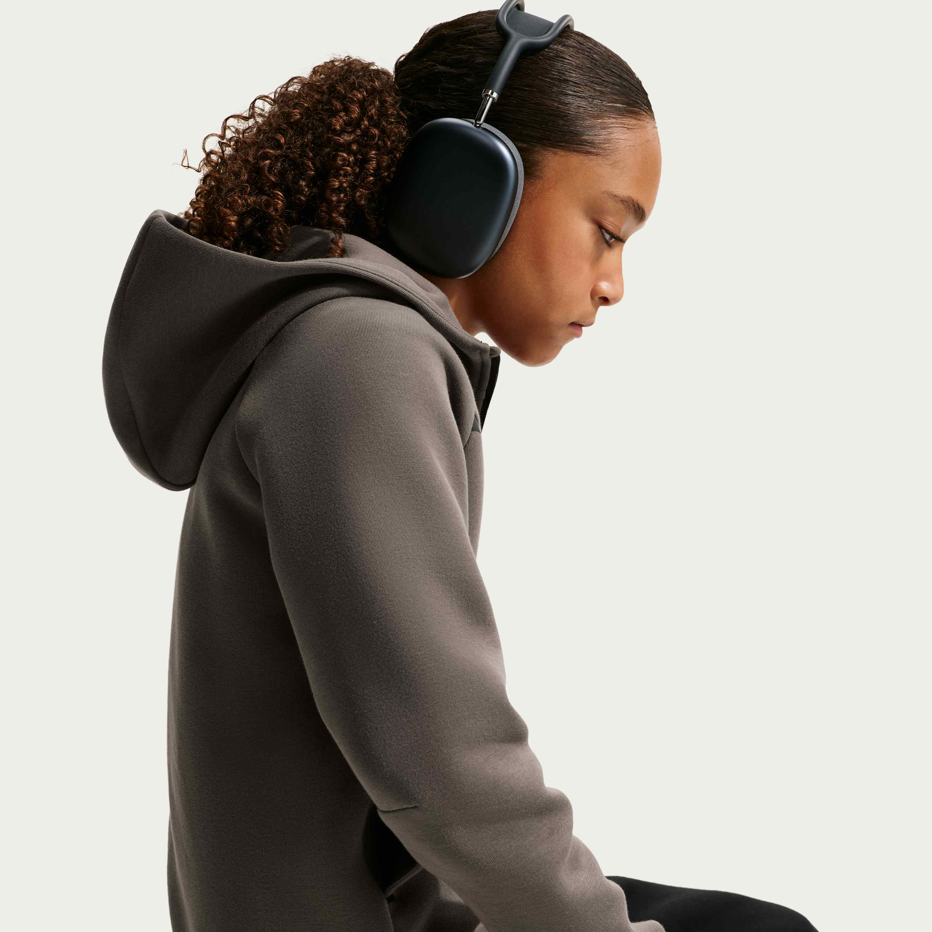 Nike Sportswear Tech Fleece image number 2
