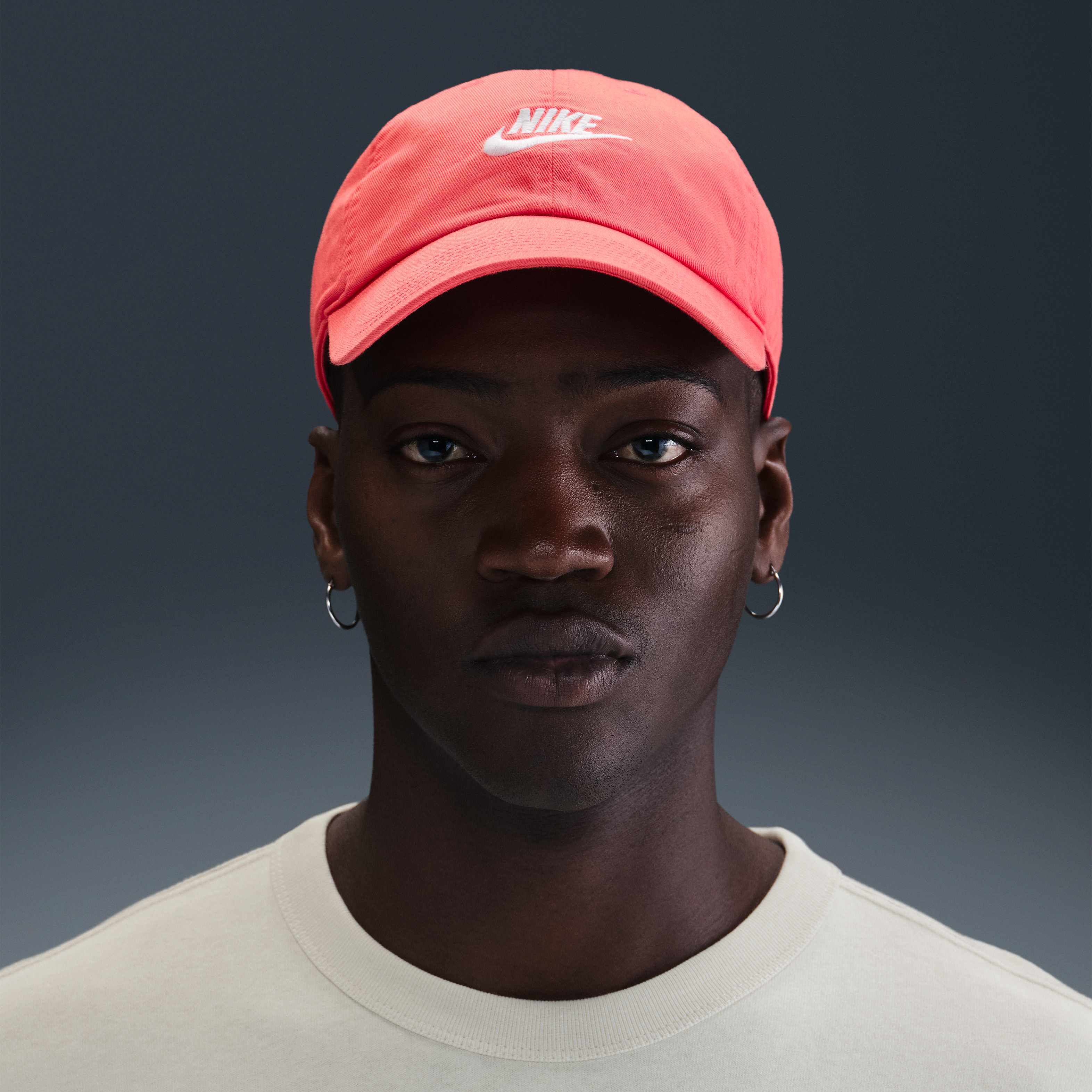 نايكي كلوب image number 2