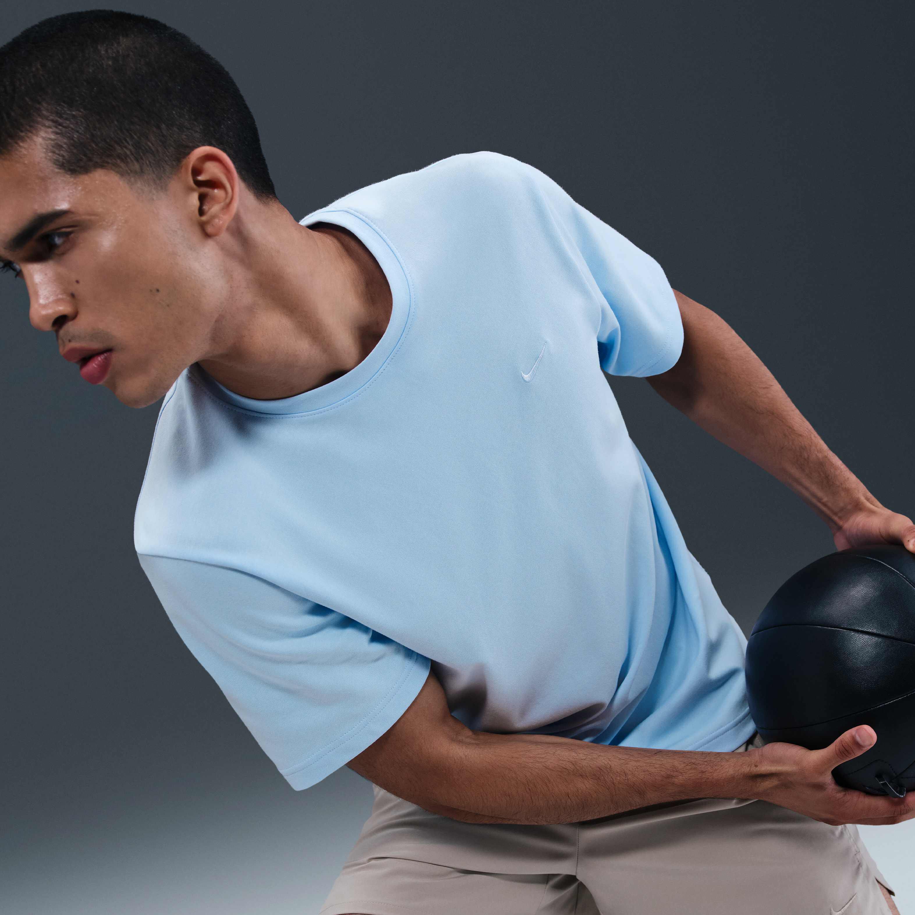 Nike Primary image number 2