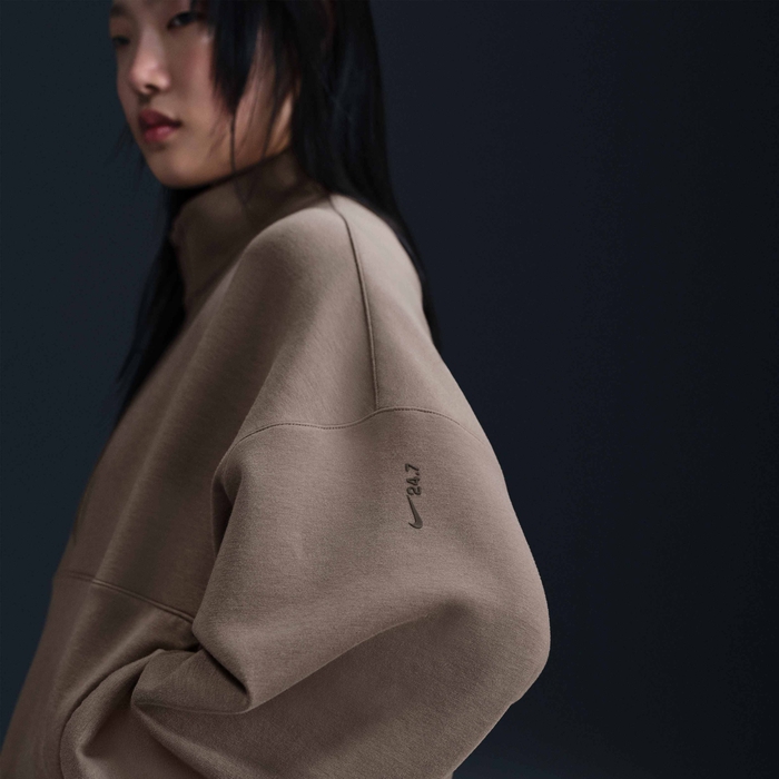 نايكي 24.7 امبوسبلي سوفت image number 5 نايكي 24.7 امبوسبلي سوفت image number 5