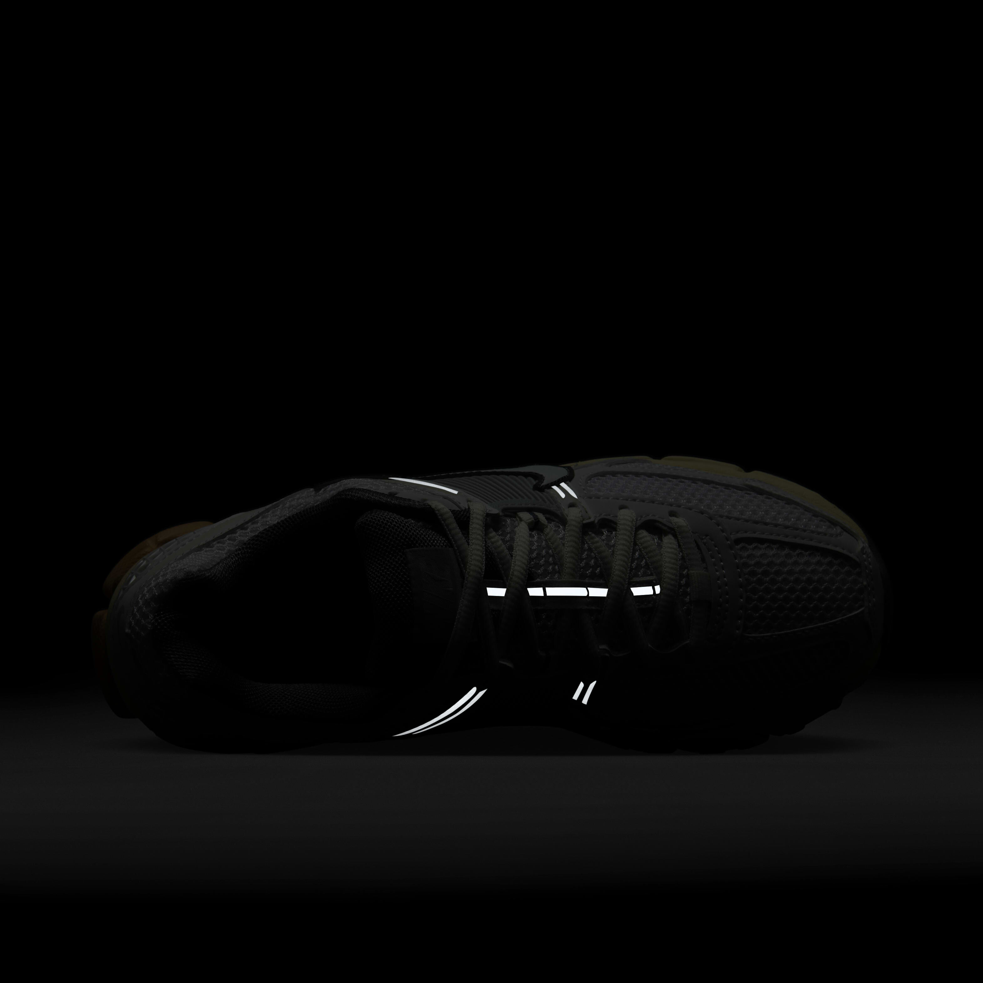 Nike Zoom Vomero 5 image number 8