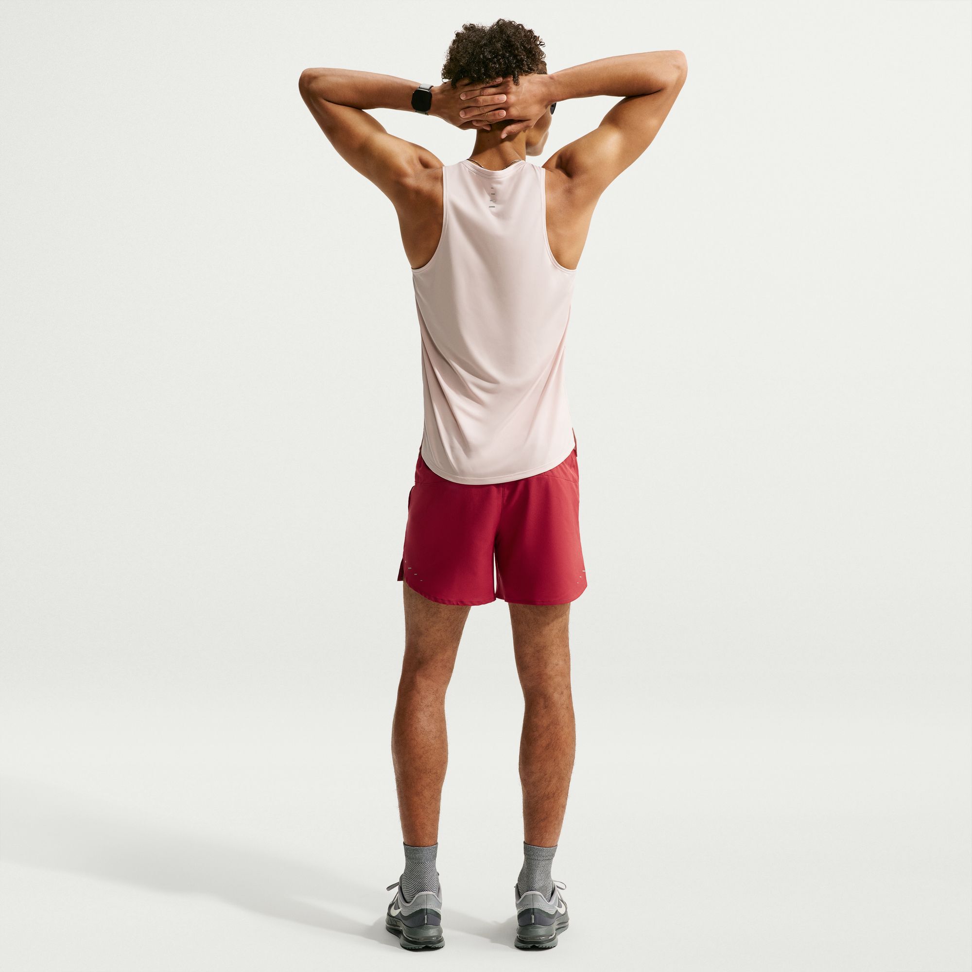 Nike Stride image number 1