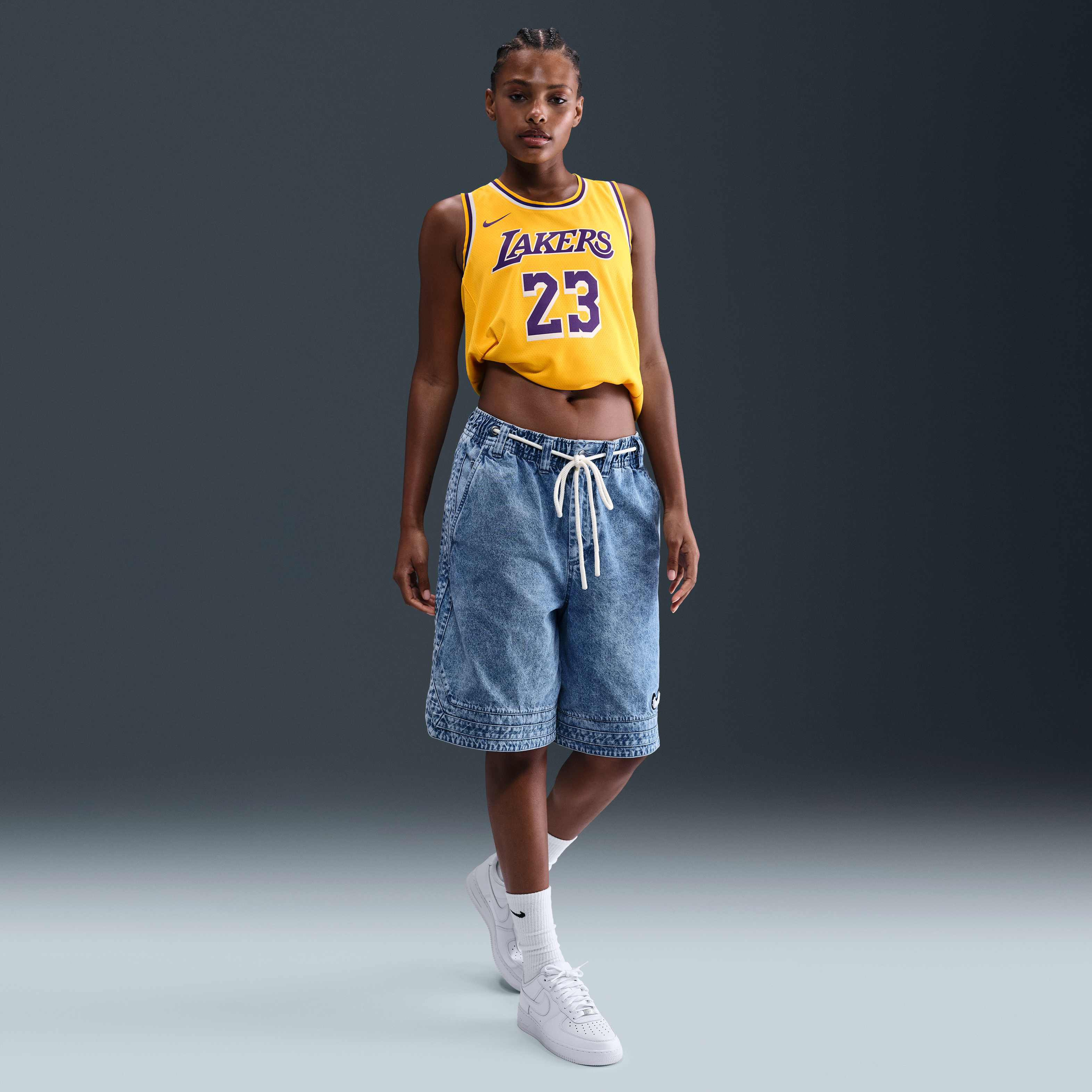 Los Angeles Lakers Icon Edition image number 5