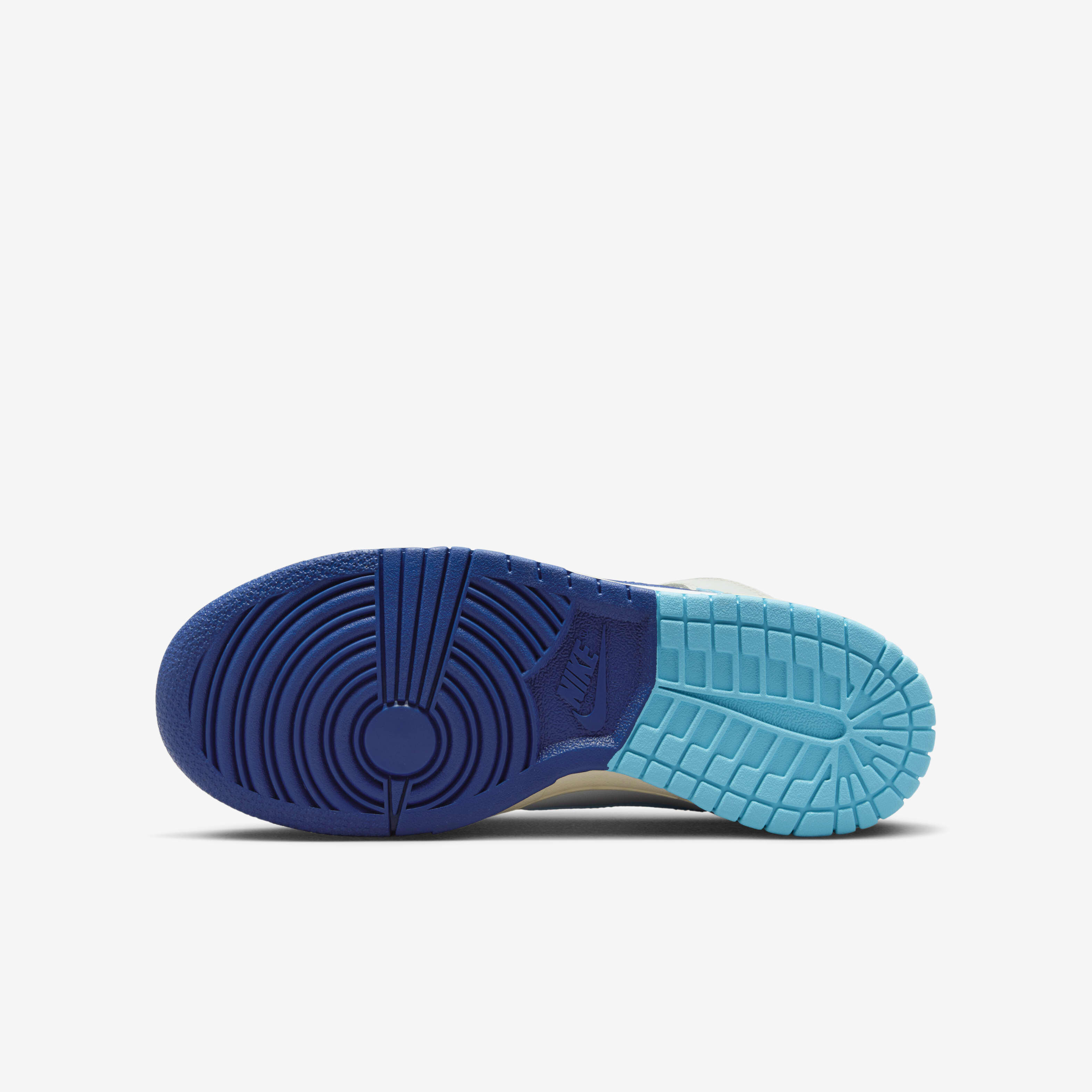 Nike Dunk High SE image number 1