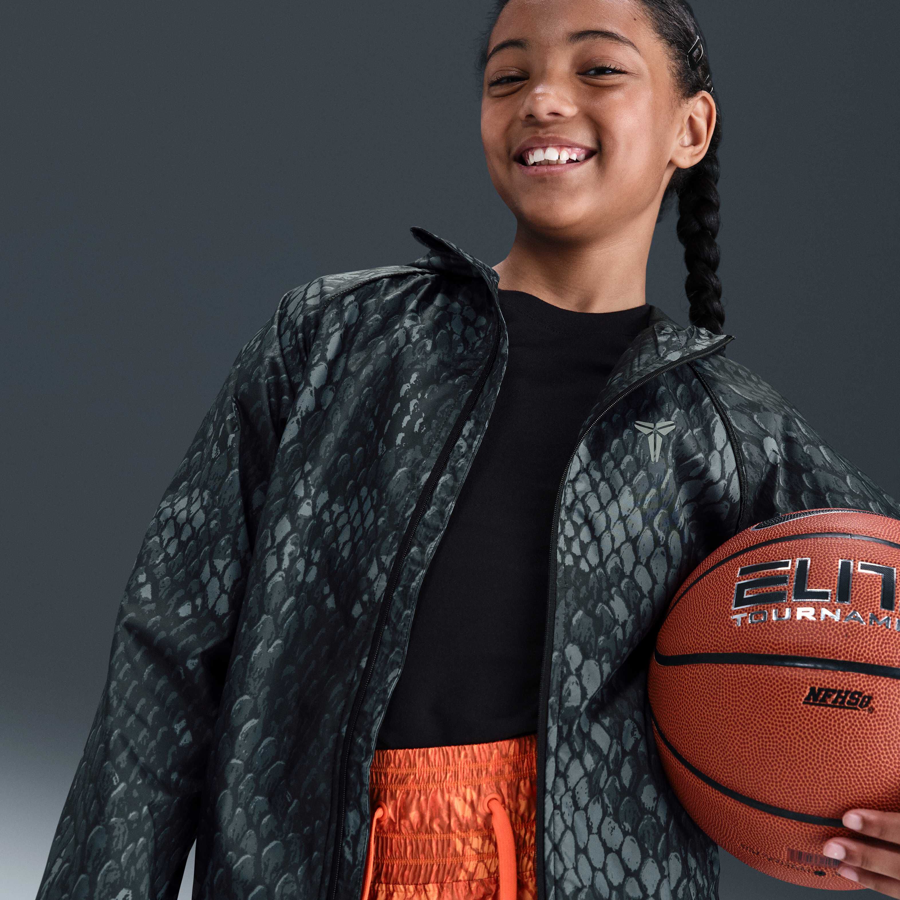 Buy Kobe Older Kids' Lightweight Woven Jacket - Black | Nike