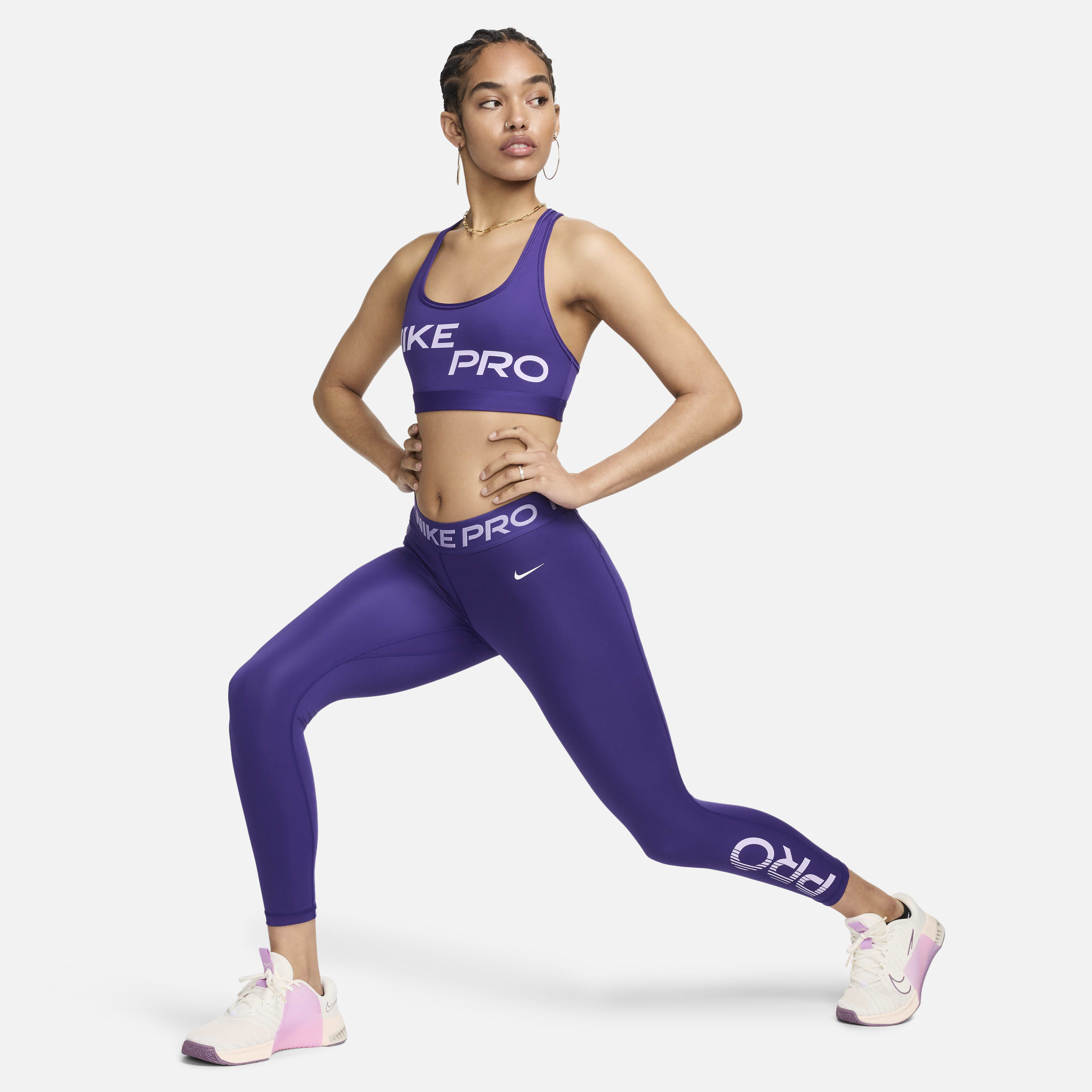 Nike Pro Swoosh Light Support image number 4