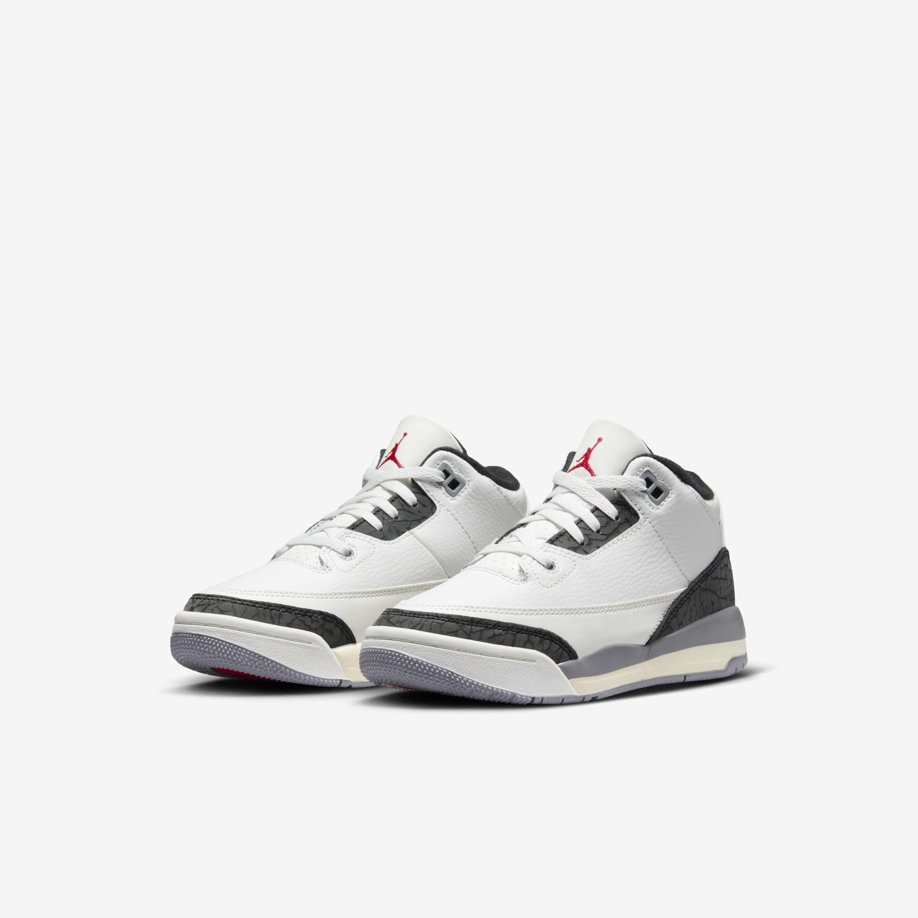Jordan 3 Retro 'Medium Olive' image number 4
