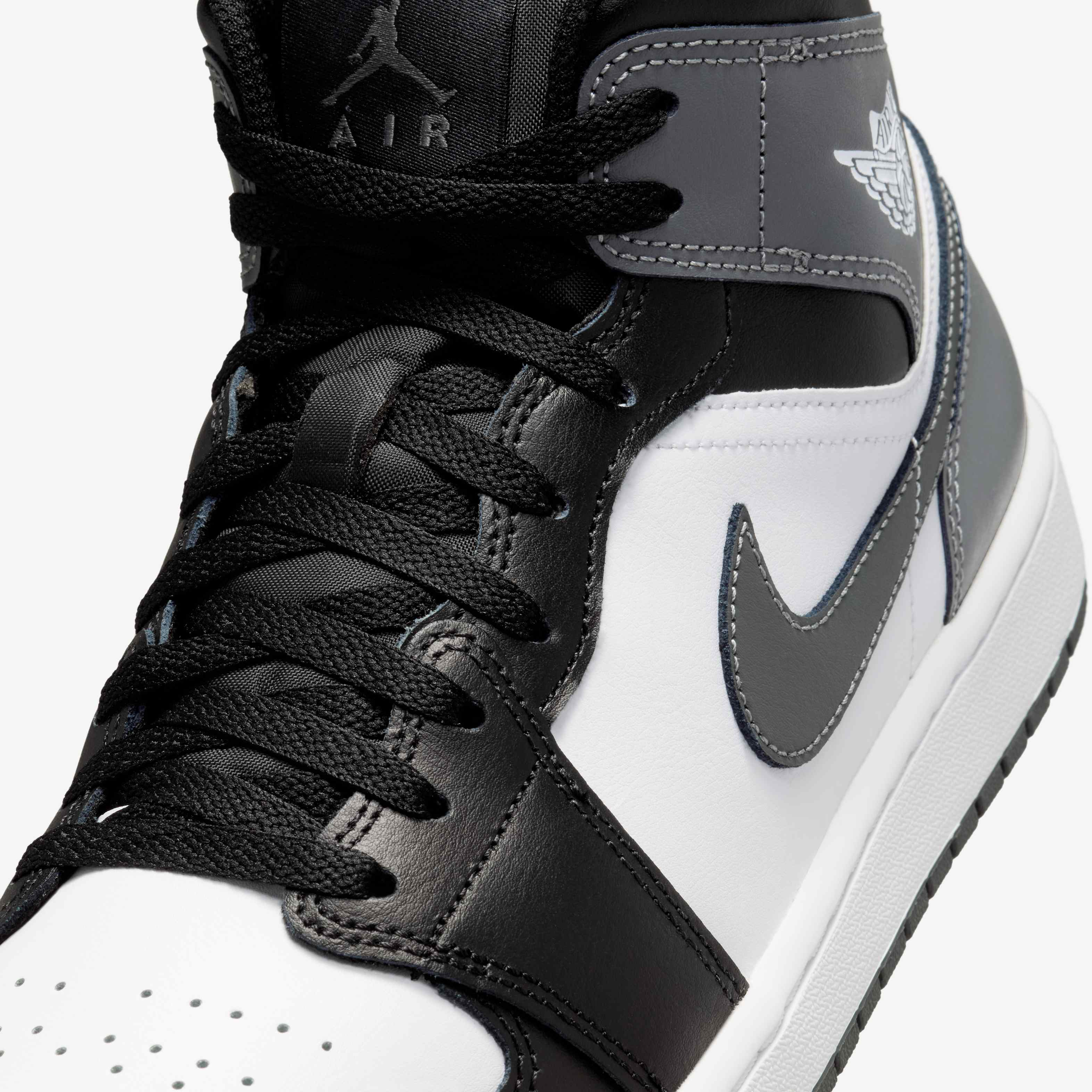 Air Jordan 1 Mid image number 6