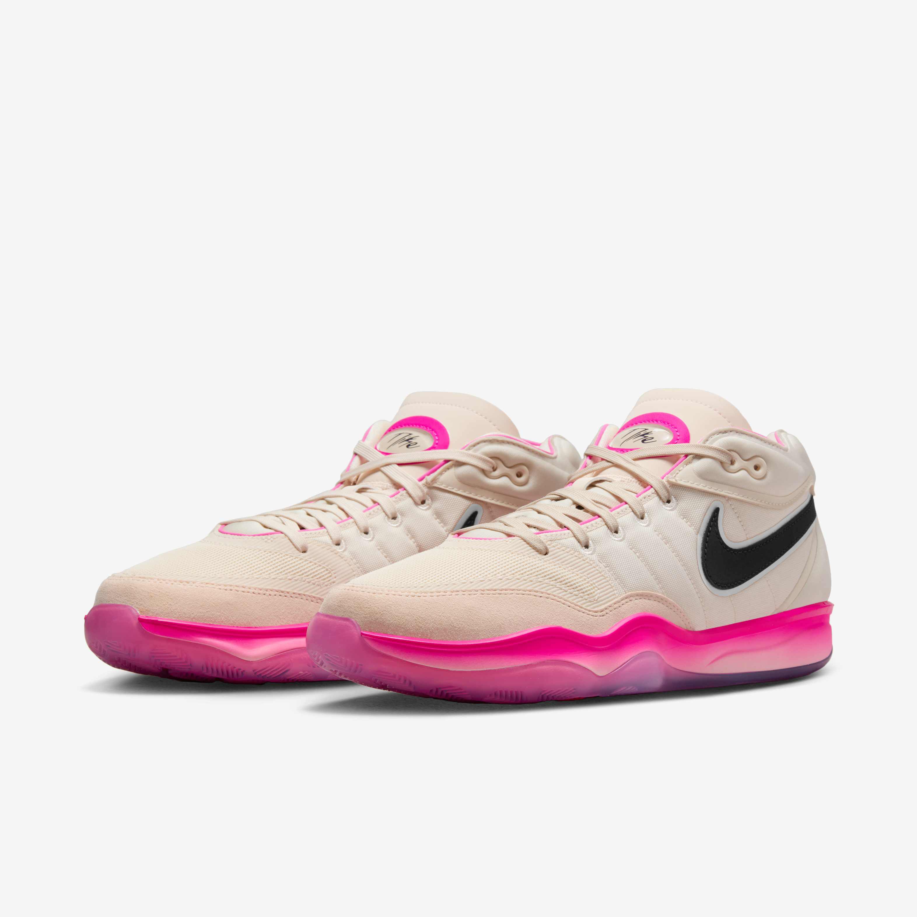 nike pink sneakers 2018