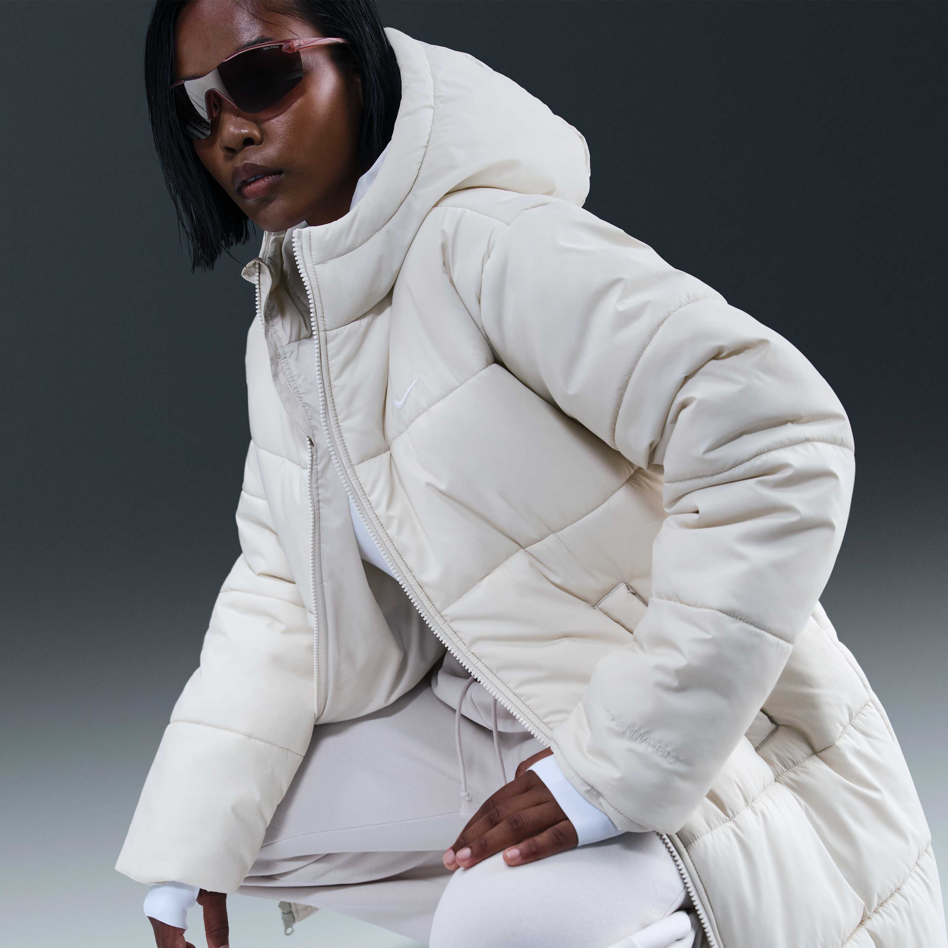 نايكي سبورتسوير كلاسيك image number 2