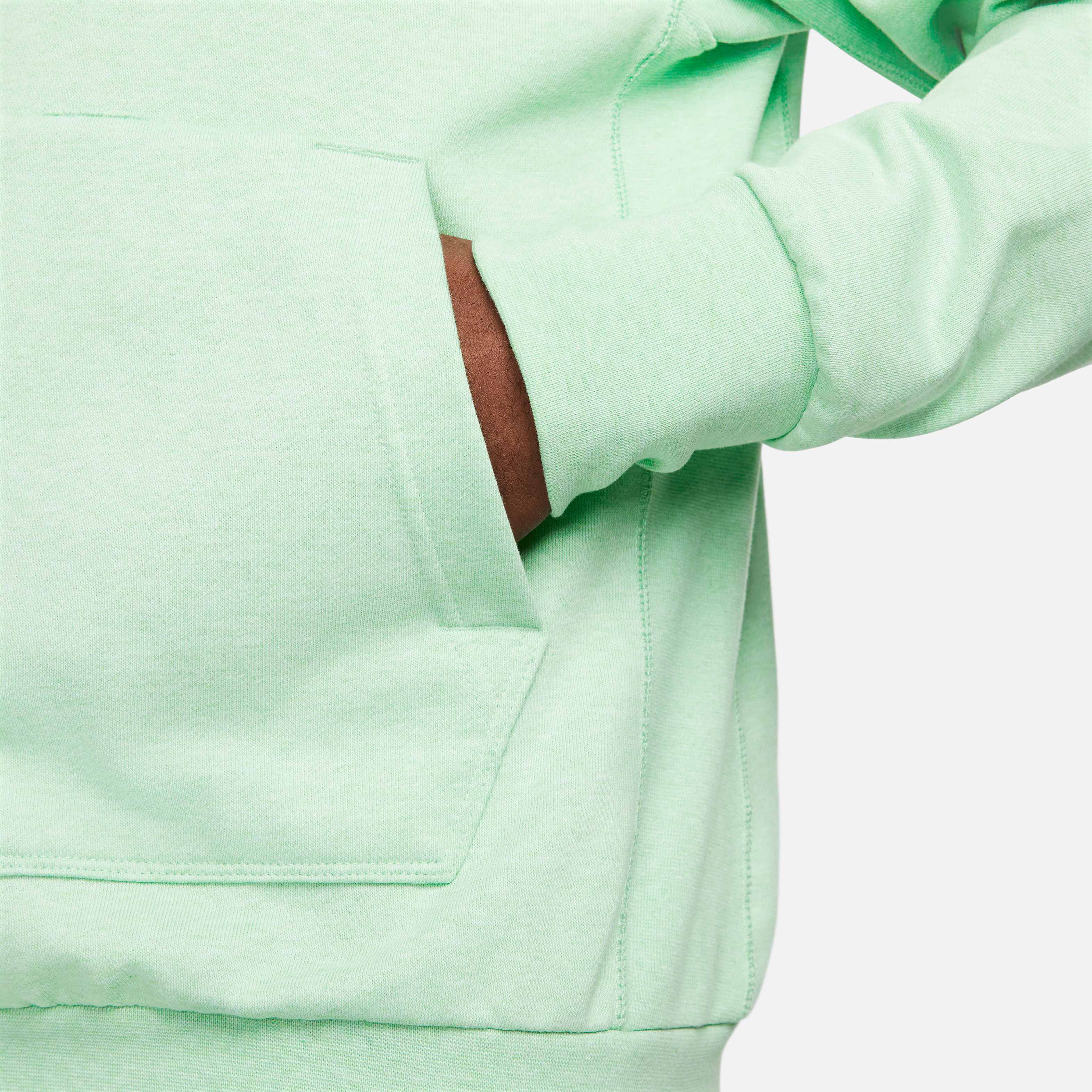 Nike Standard Issue image number 3