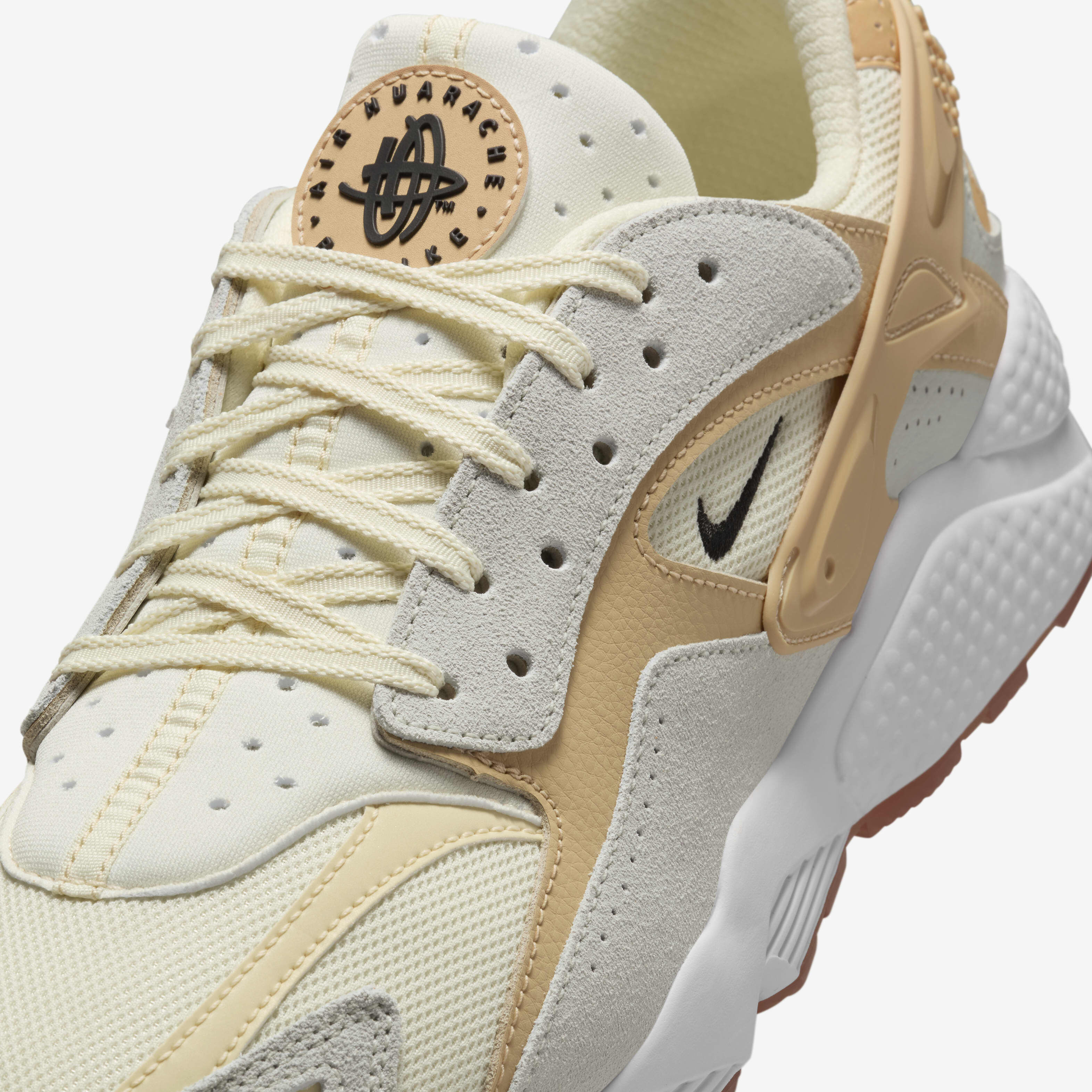 Nike Air Huarache Runner image number 6