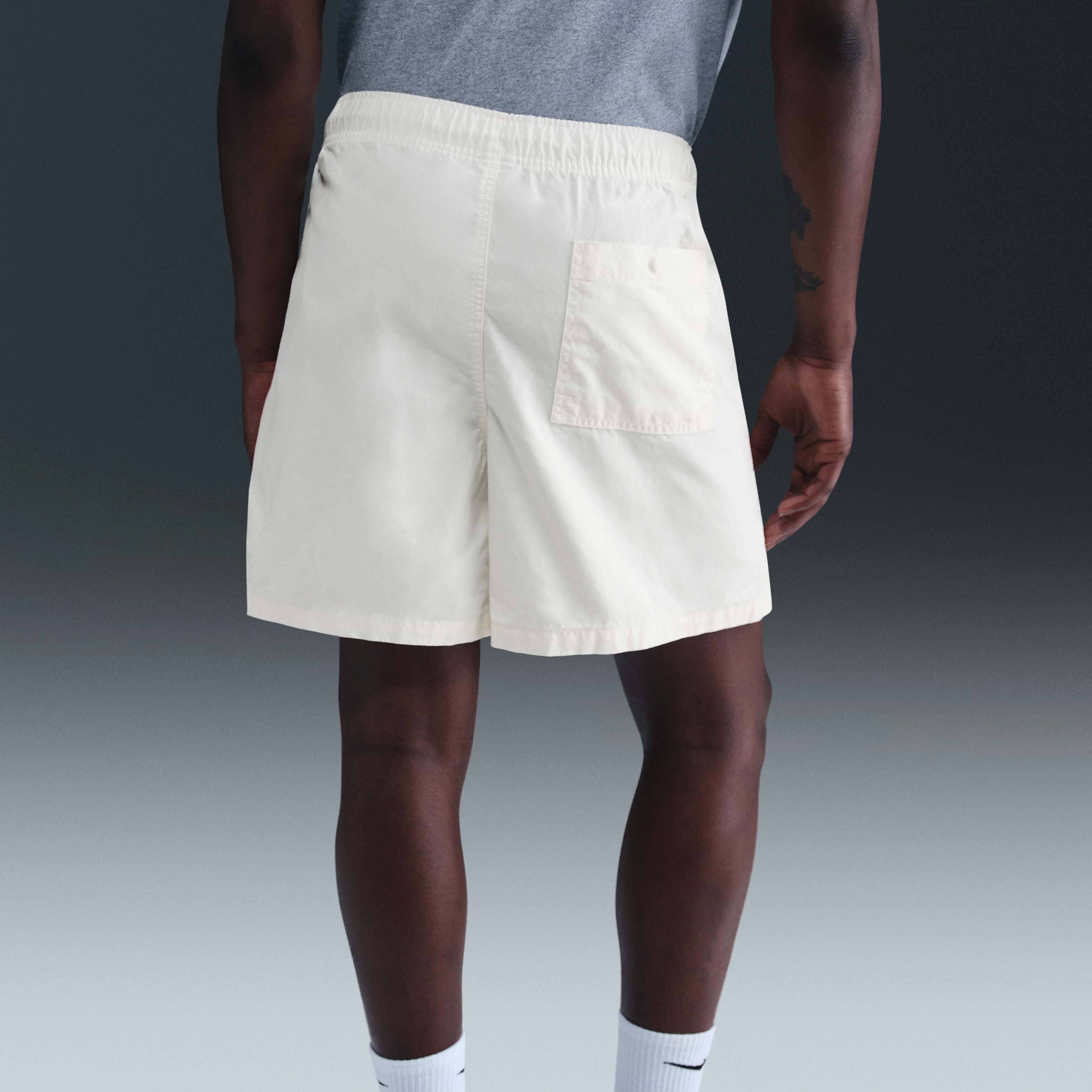 نايكي كلوب image number 2