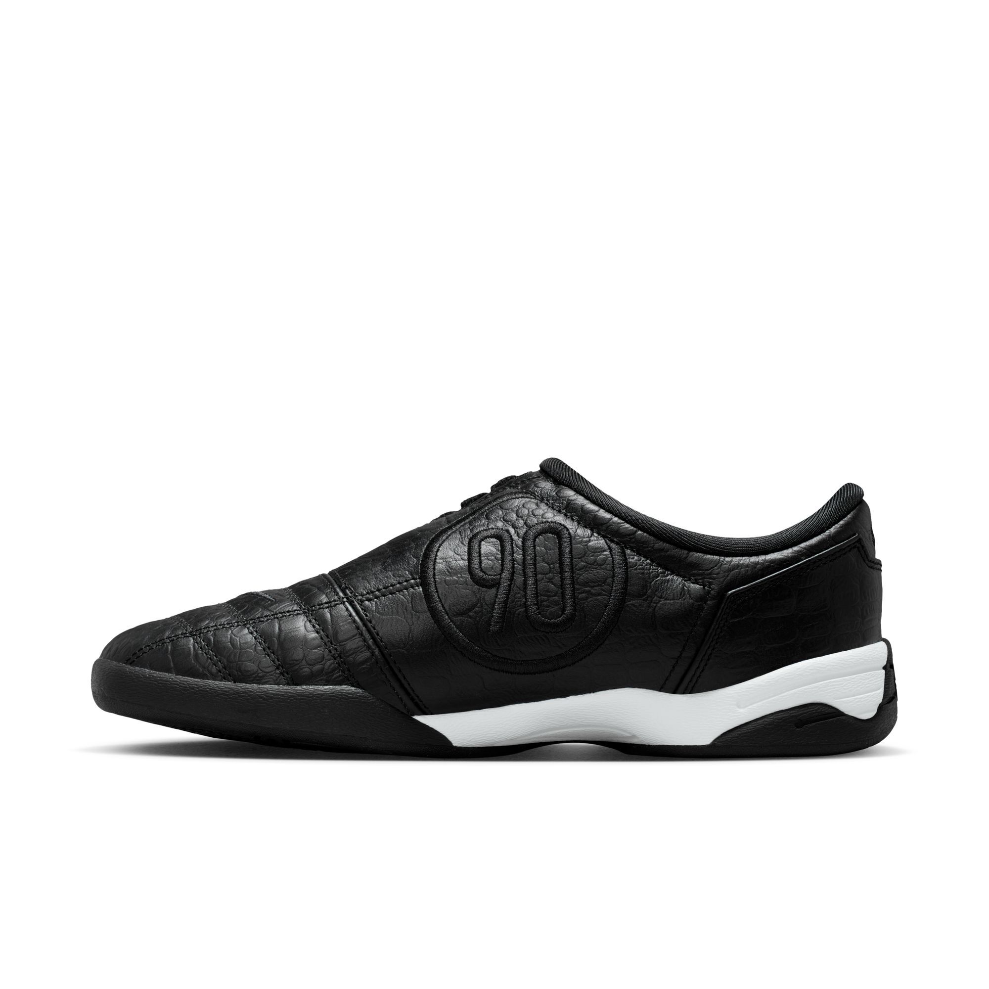 Nike Total90 image number 4