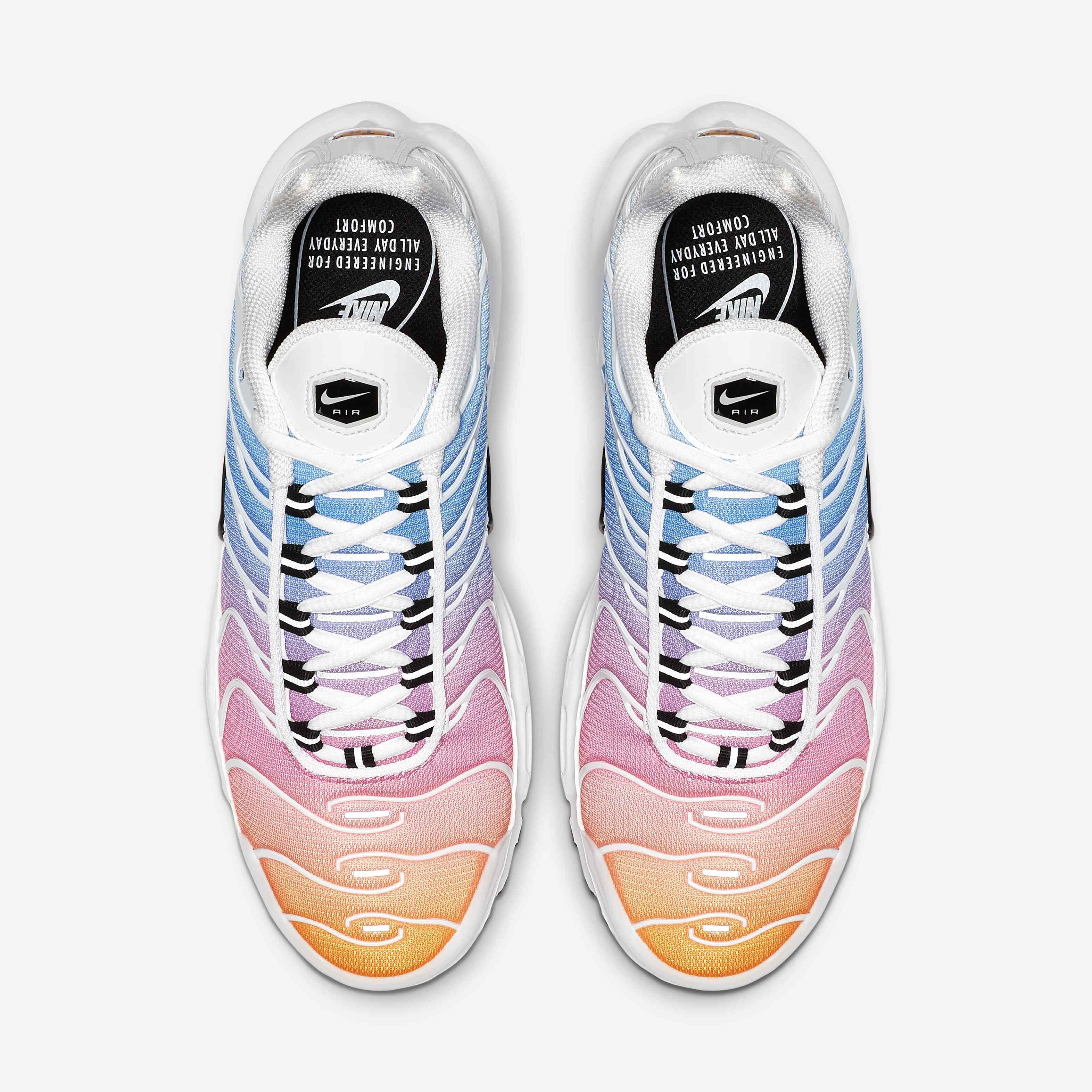 Nike Air Max Plus image number 3