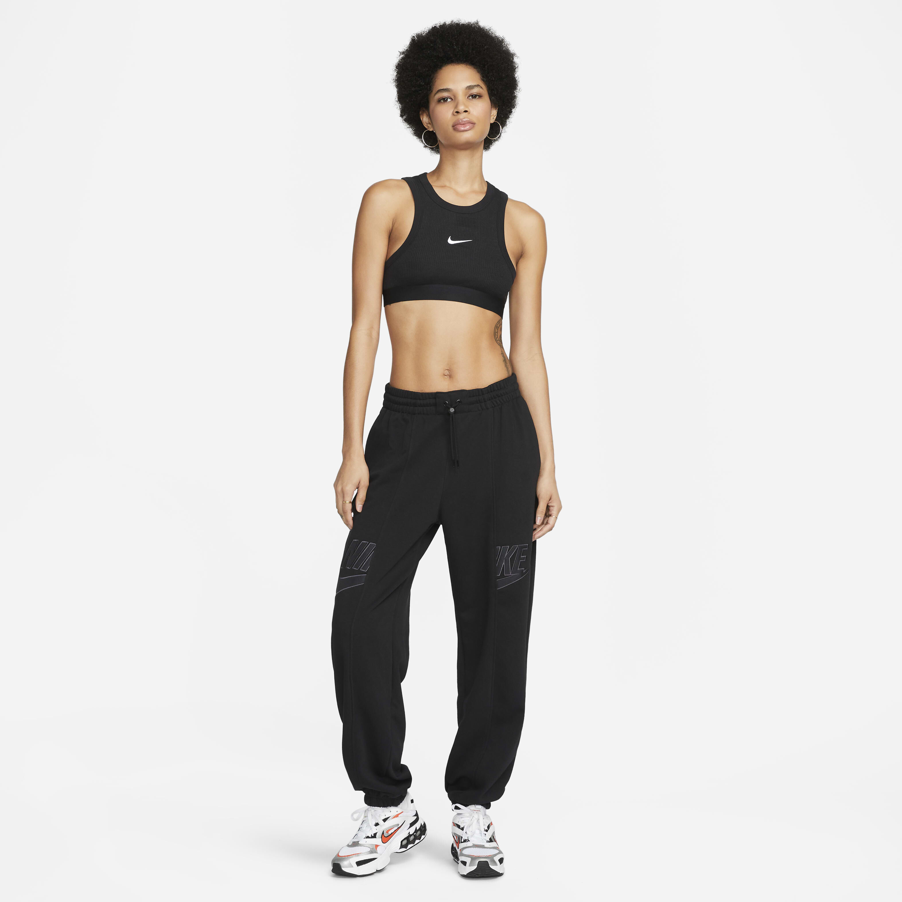 نايكي سبورتسوير تريند image number 4