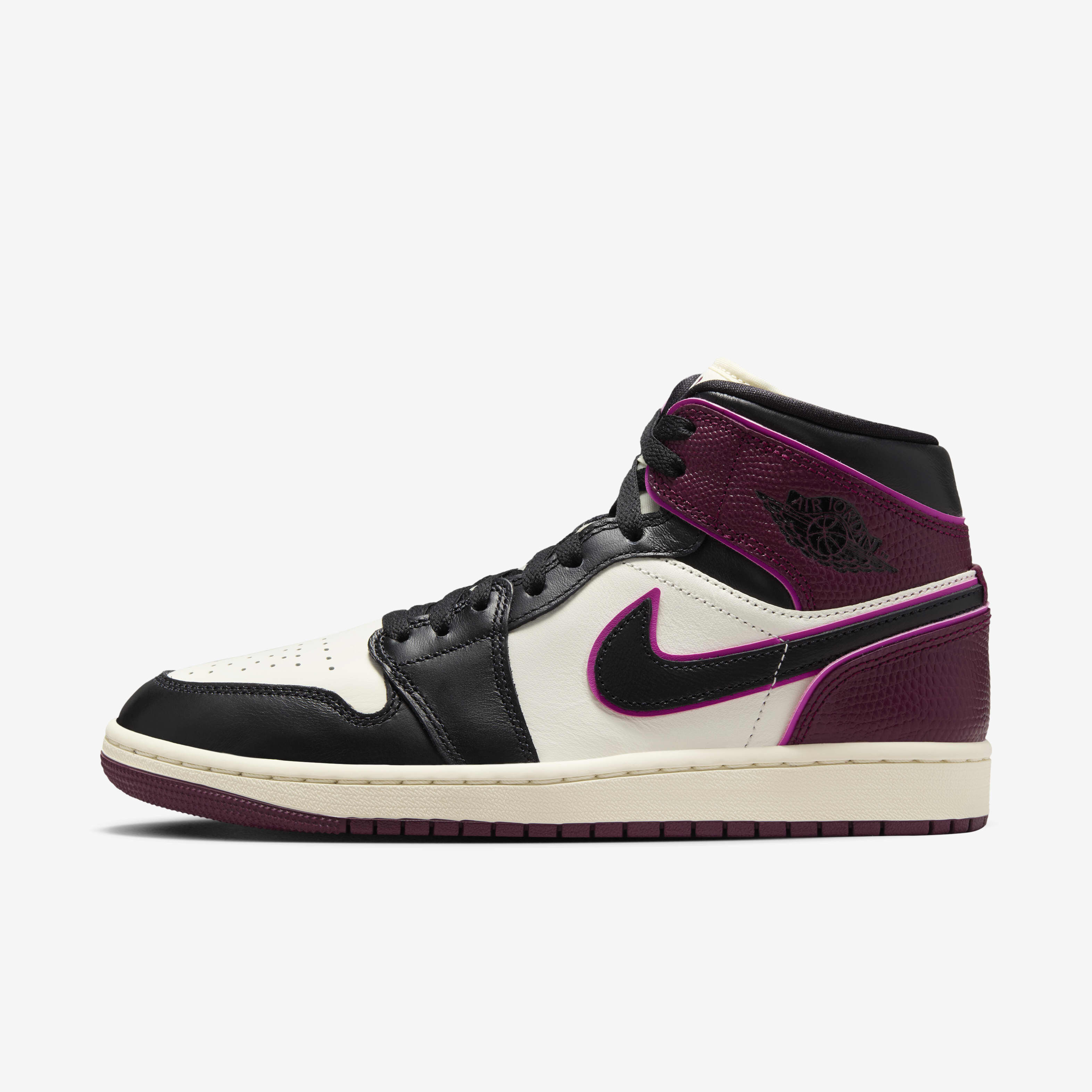 Buy Air Jordan 1 Mid SE Women s Shoes Nike Qatar Official