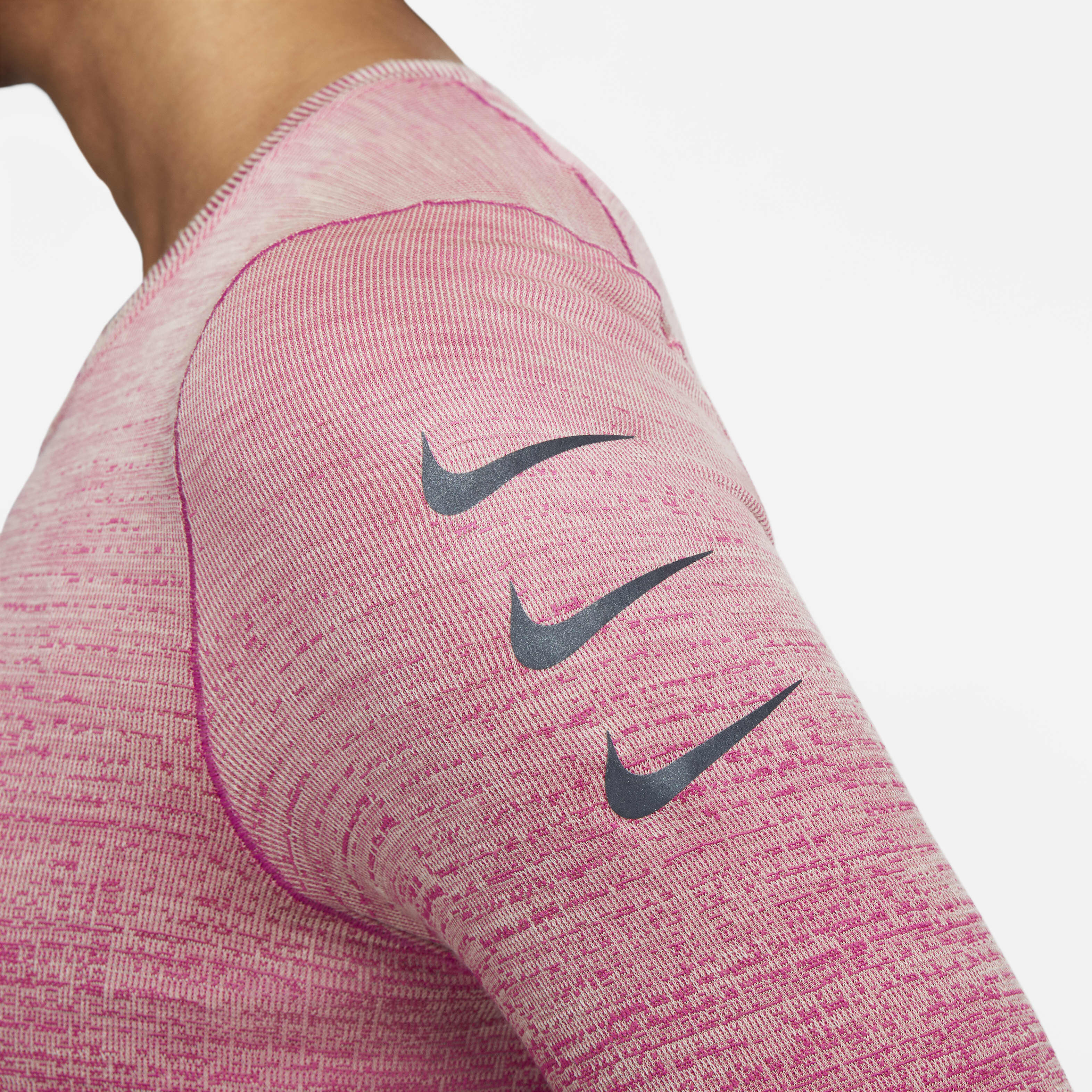 Nike Dri-FIT ADV Run Division image number 3