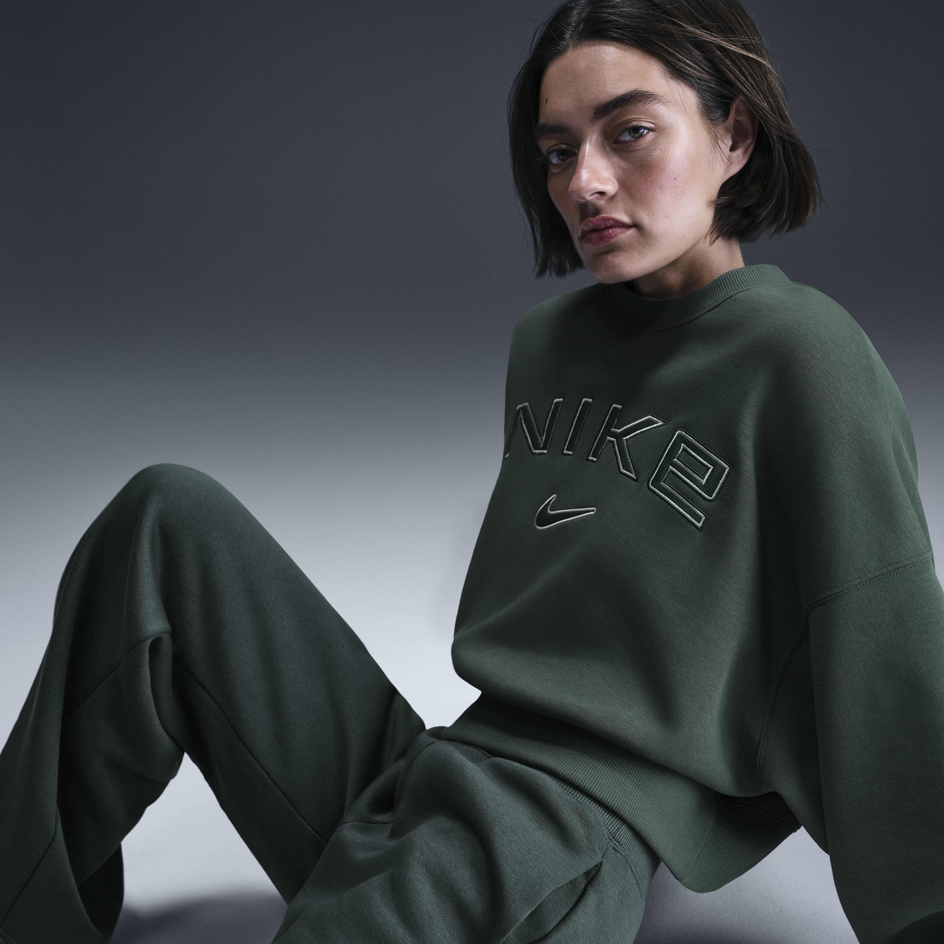 نايكي سبورتسوير فينكس فليس image number 1