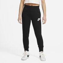 Nike Sportswear Club