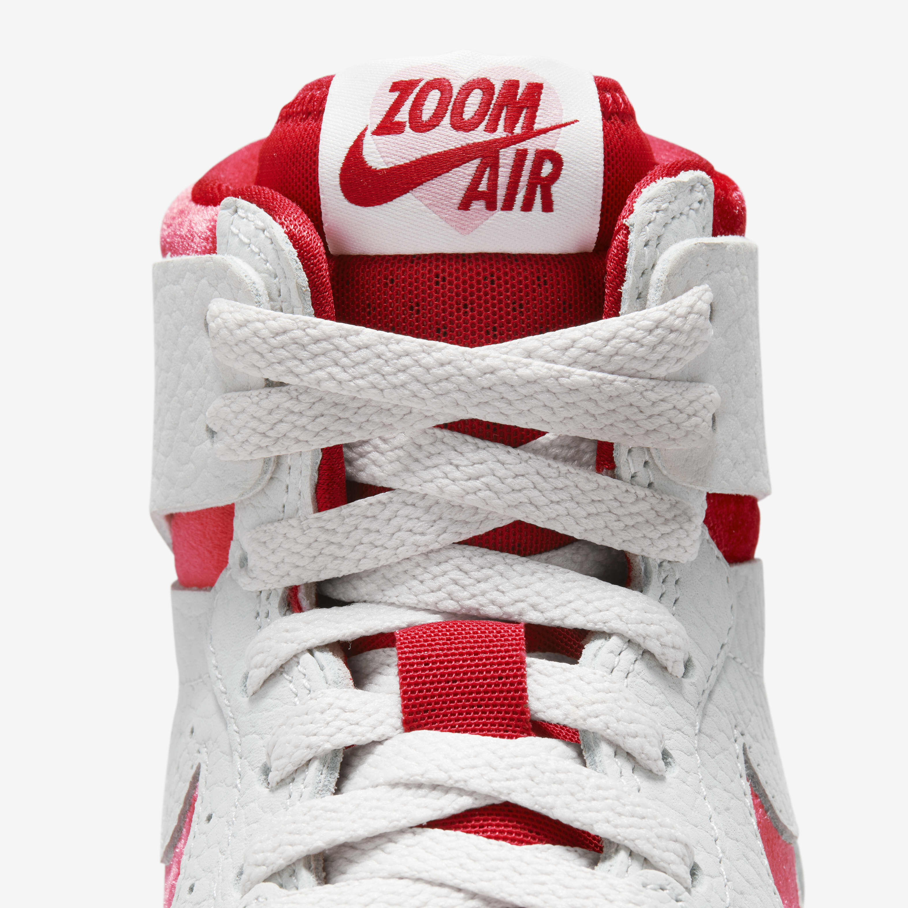 اير جوردن 1 زووم كومفورت 2 'فالنتاين داي' image number 10